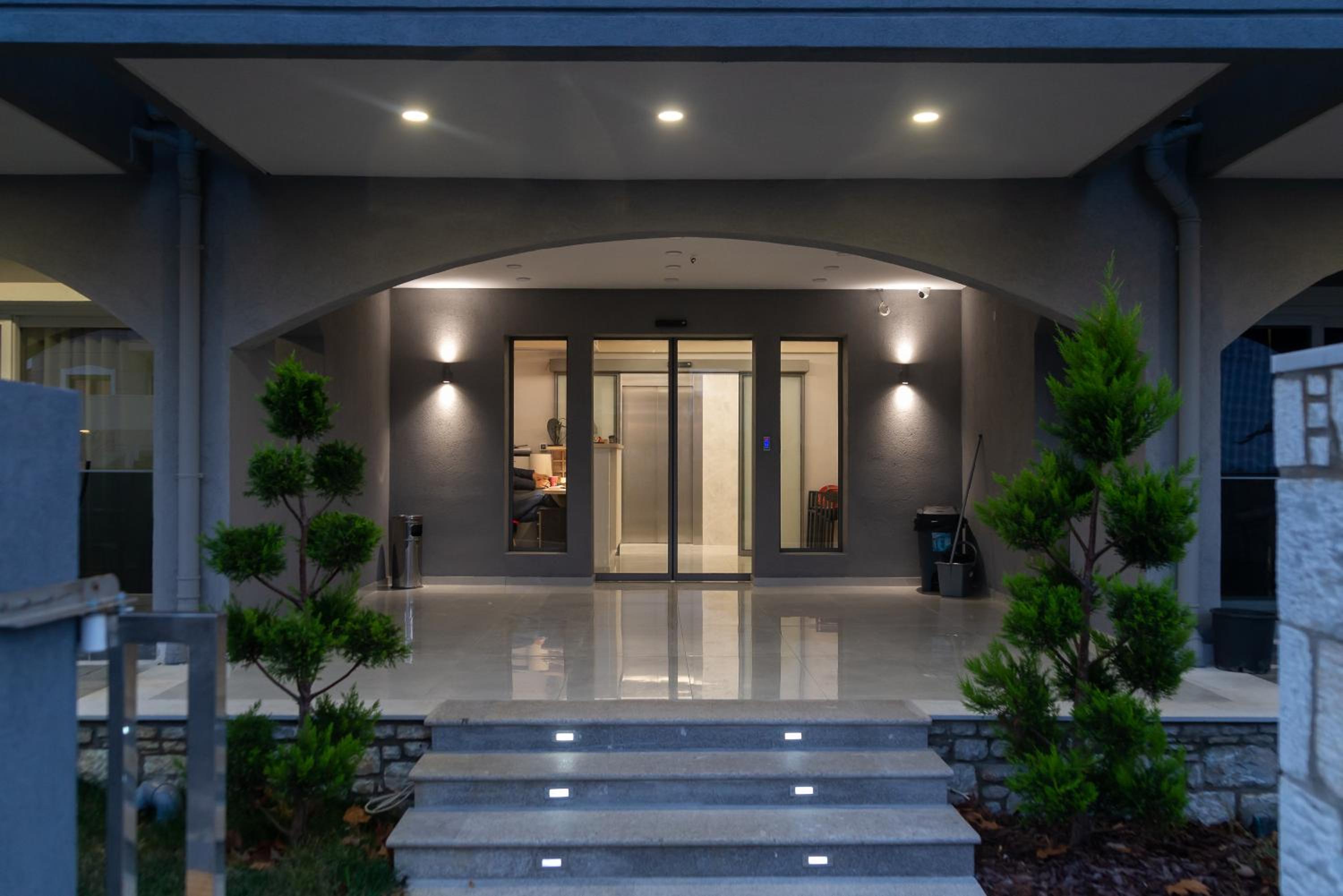 Armonia Apartments