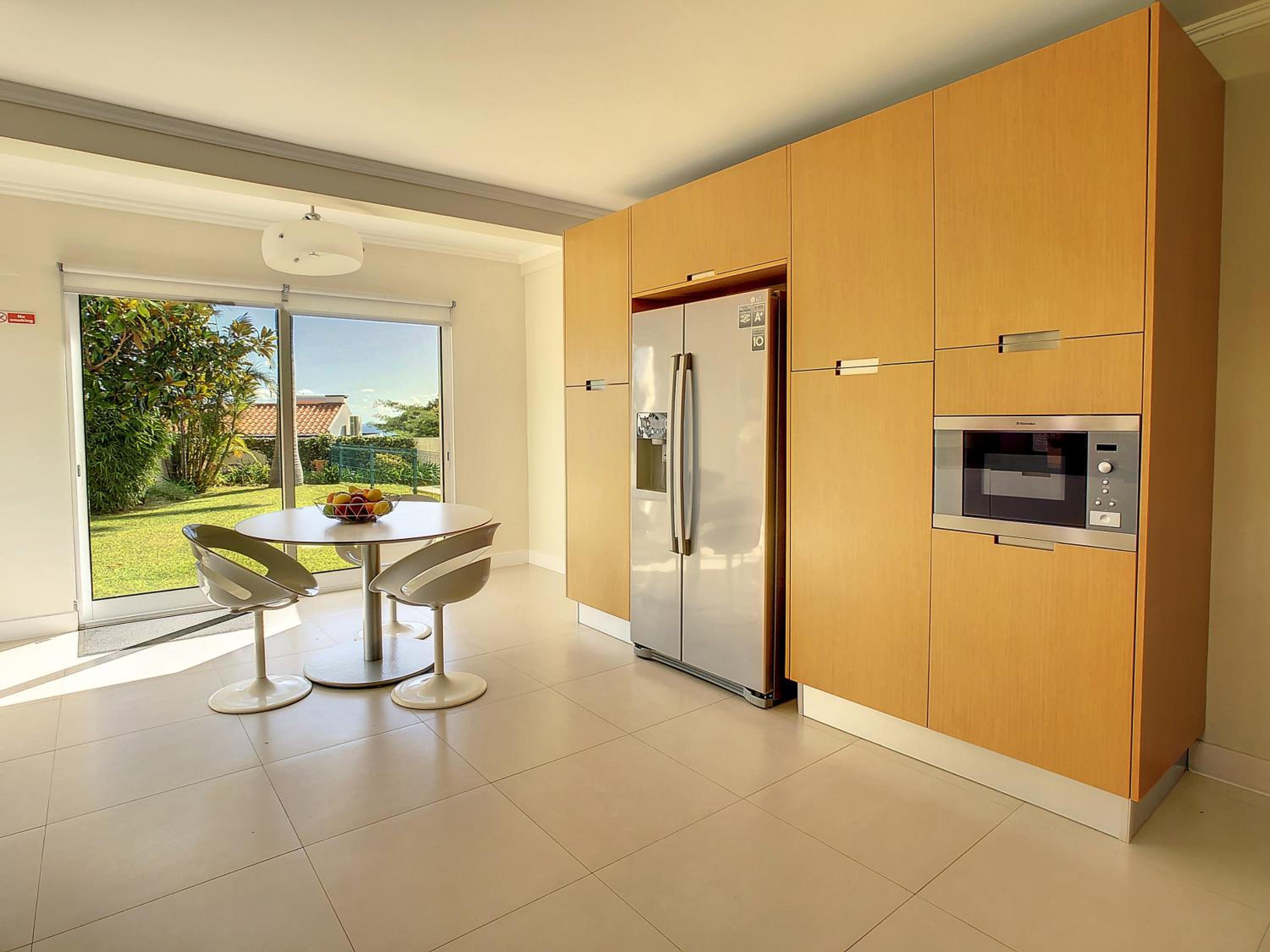Villa Garajau by LovelyStay