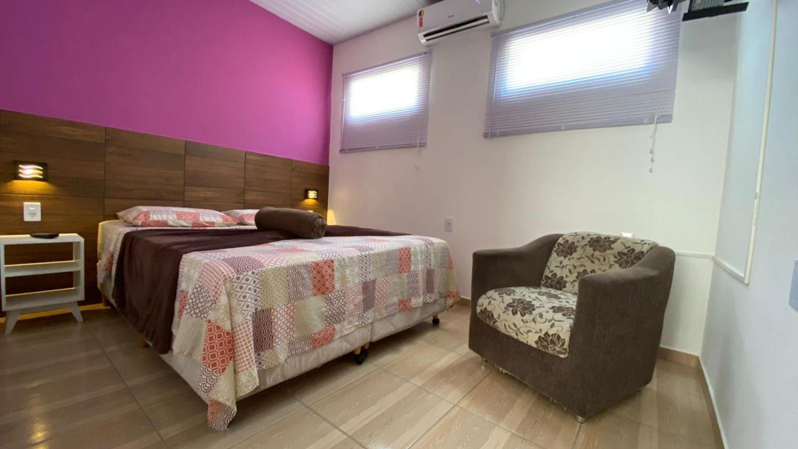 Cantinho do sossego en Blumenau — hotel room