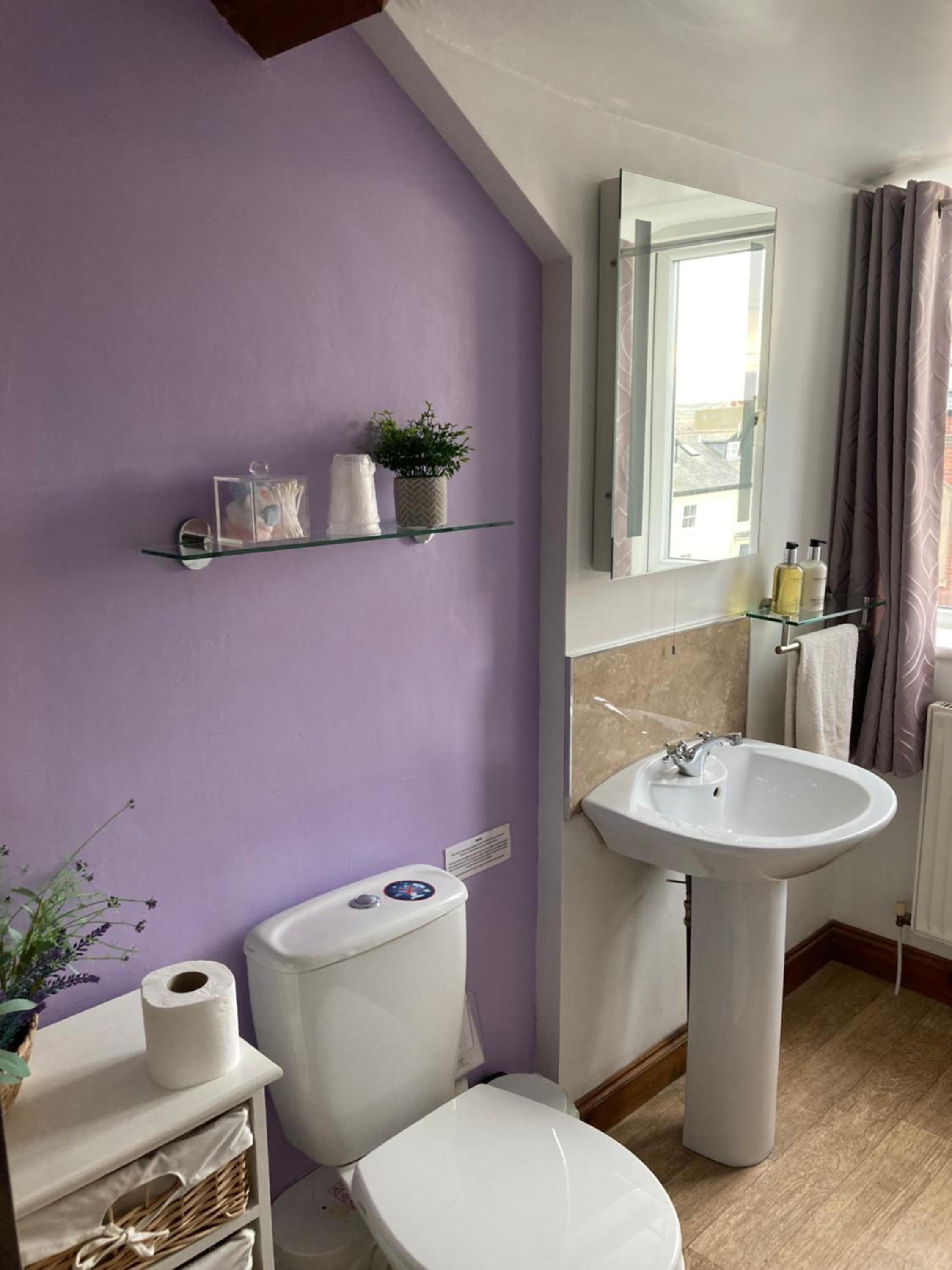 Ellies Guest House