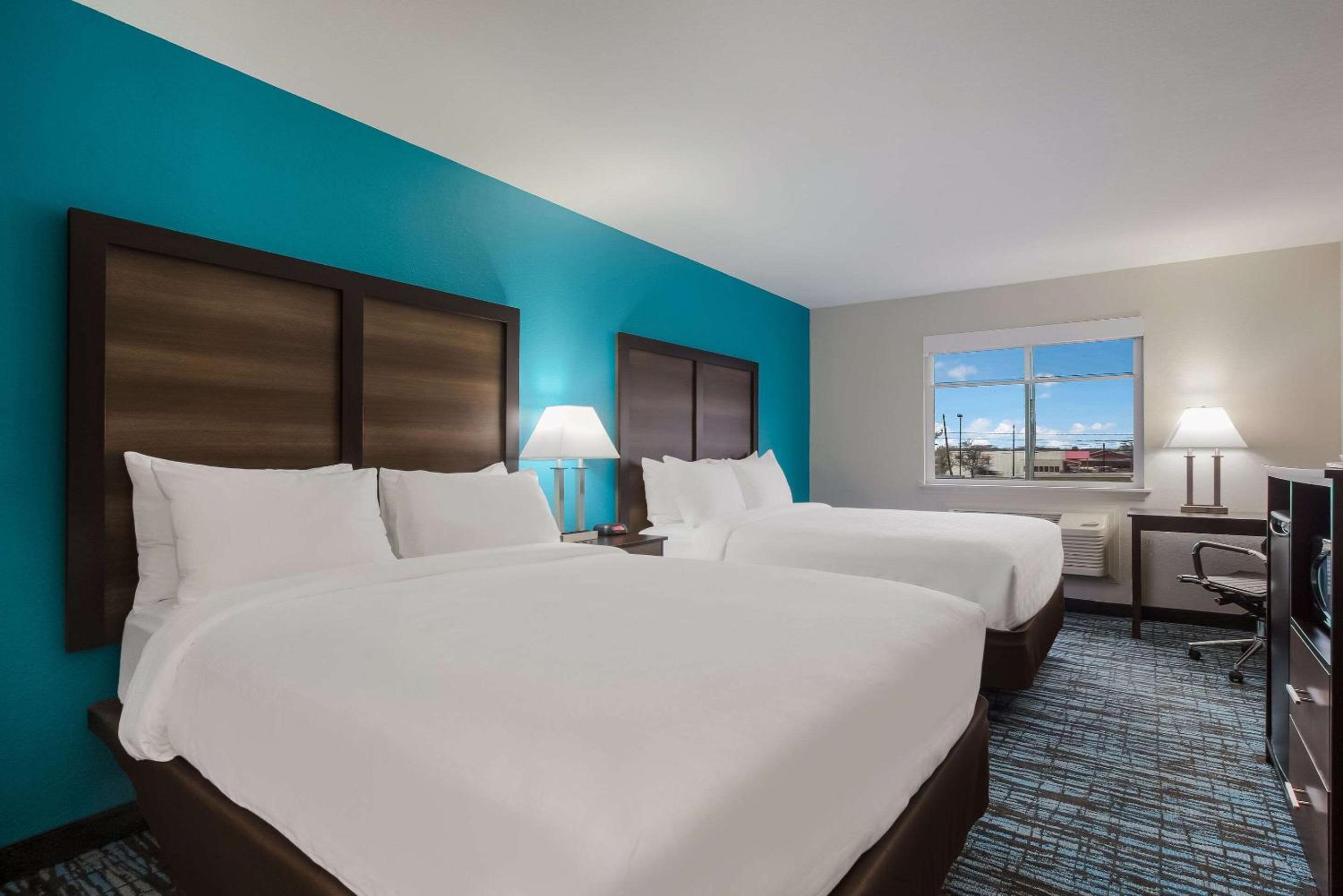 Clarion Pointe Harrodsburg-Danville