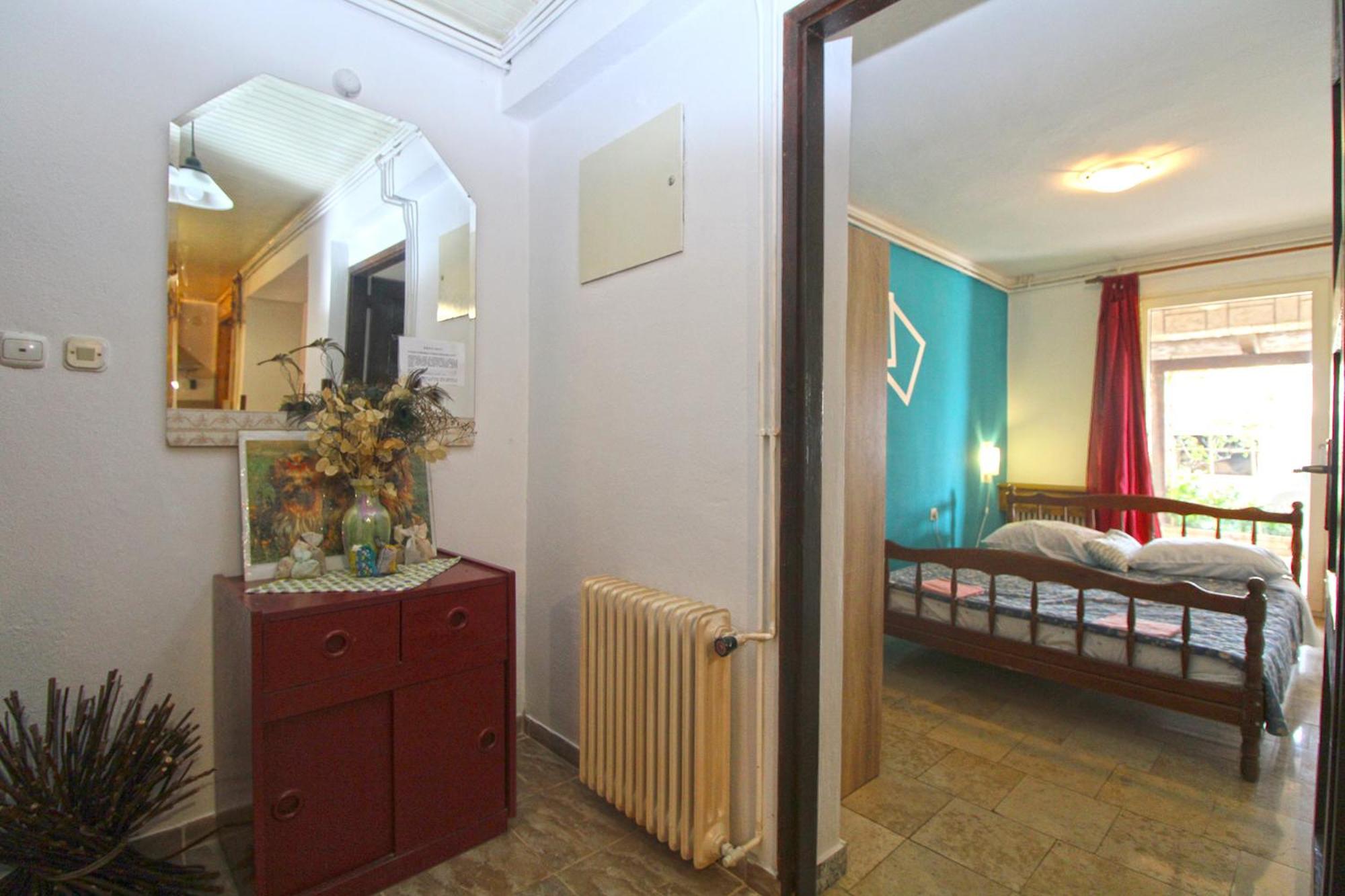 Photo 52