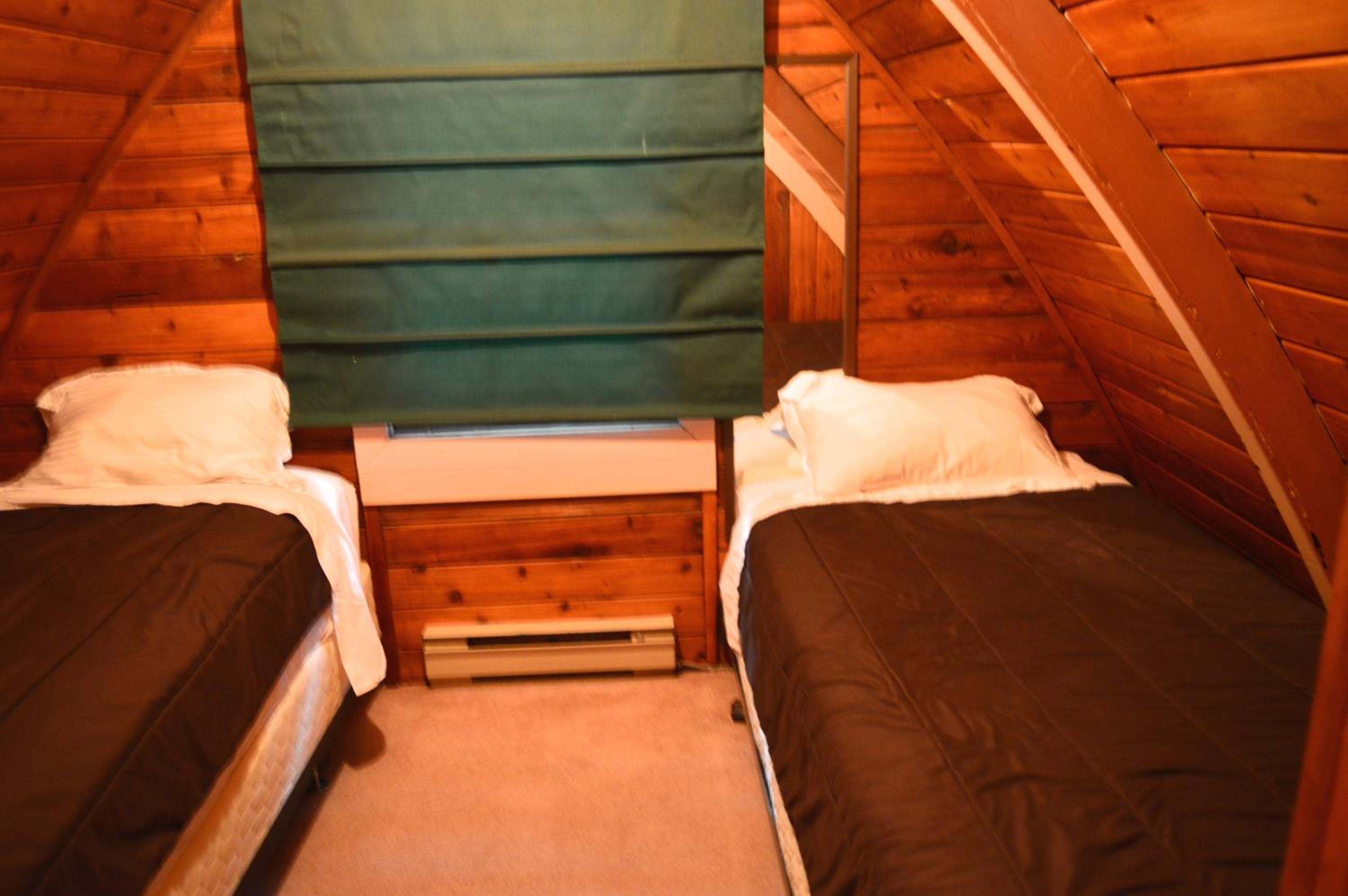 Cozy Cabin at RED - Steps to Skiing & Trails