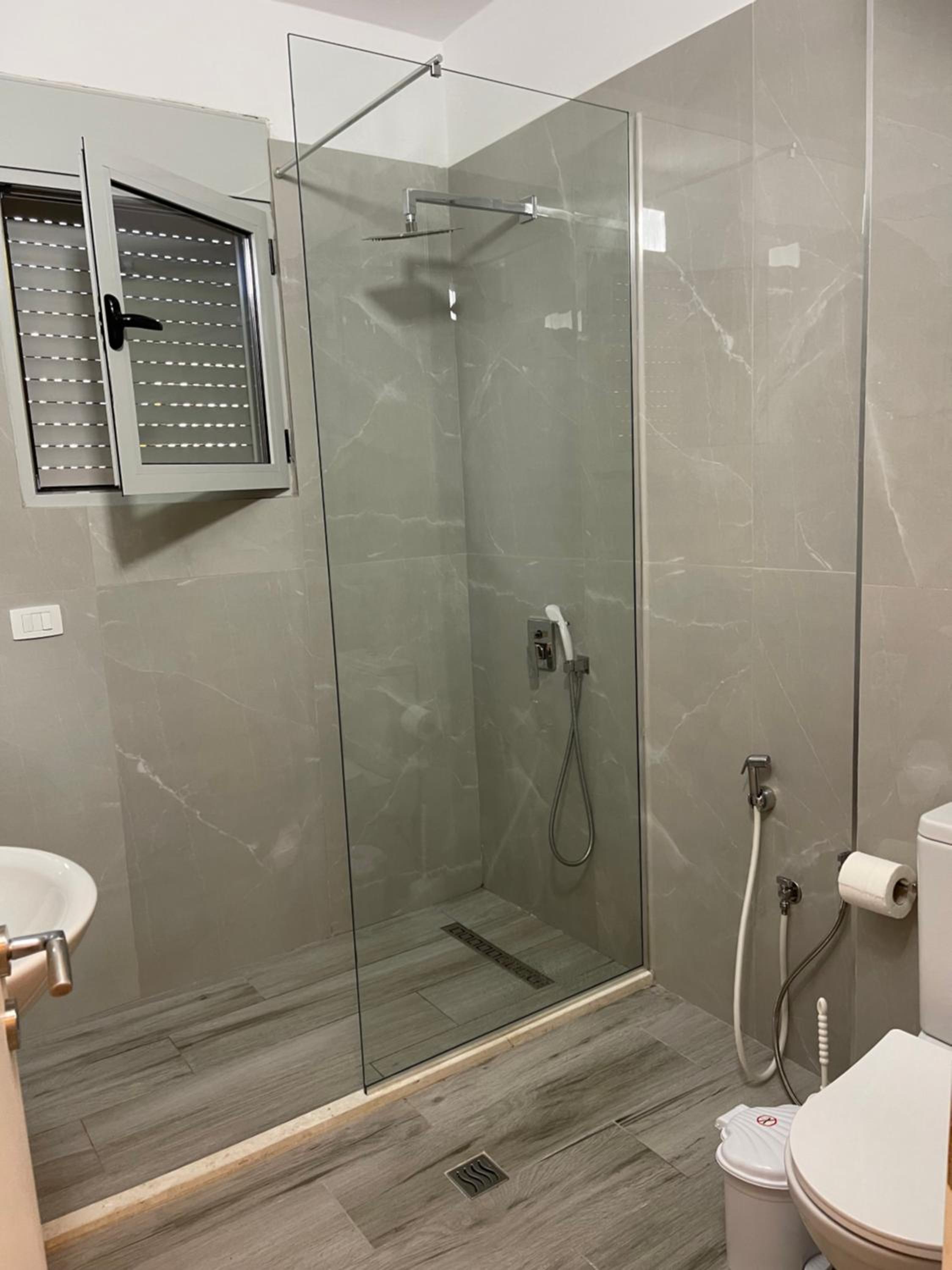 SeaView Modern Two Bedroom Apartment