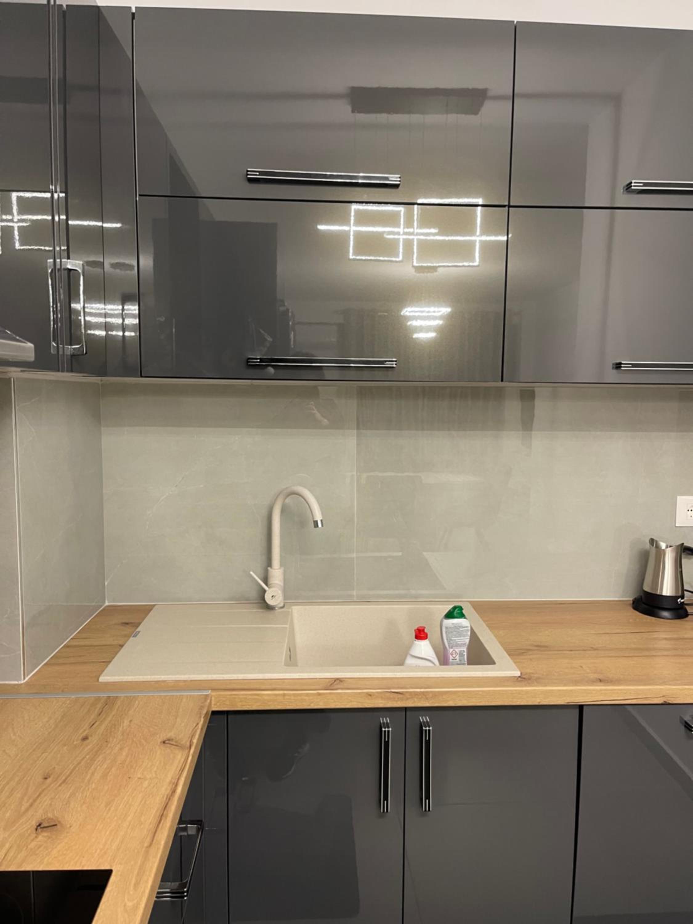 SeaView Modern Two Bedroom Apartment