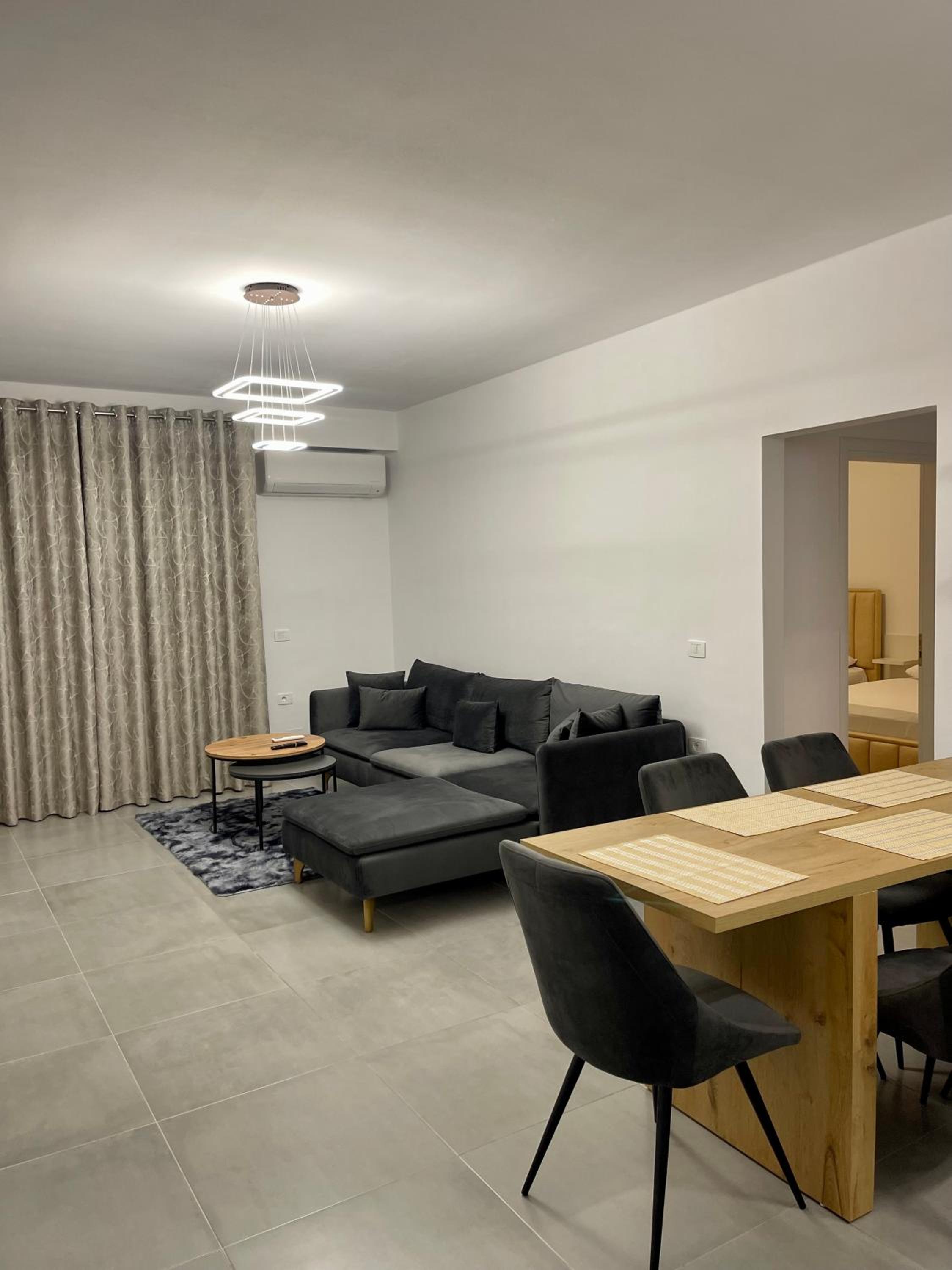 SeaView Modern Two Bedroom Apartment