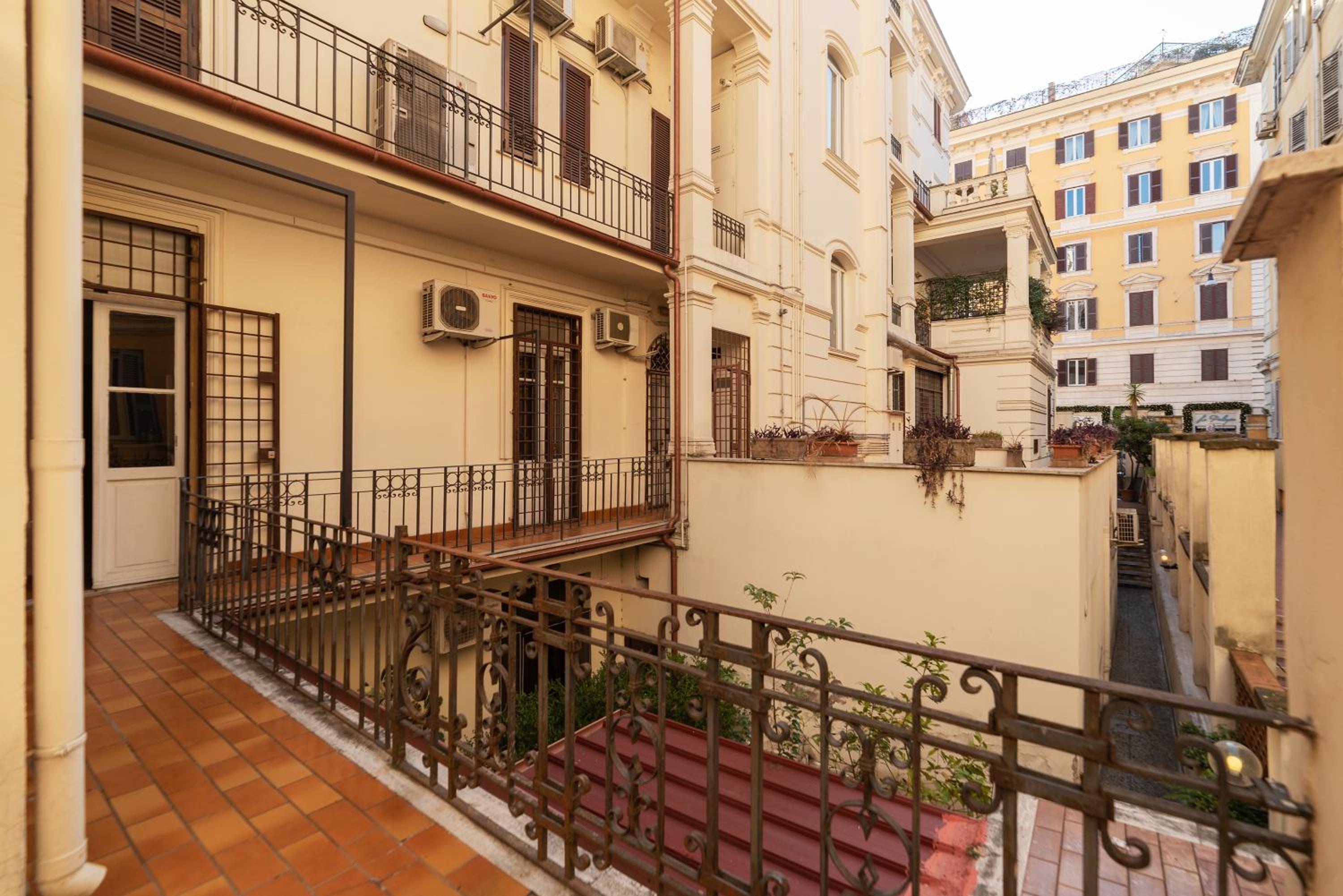 GuestHost - Residence Borgognoni Apartments
