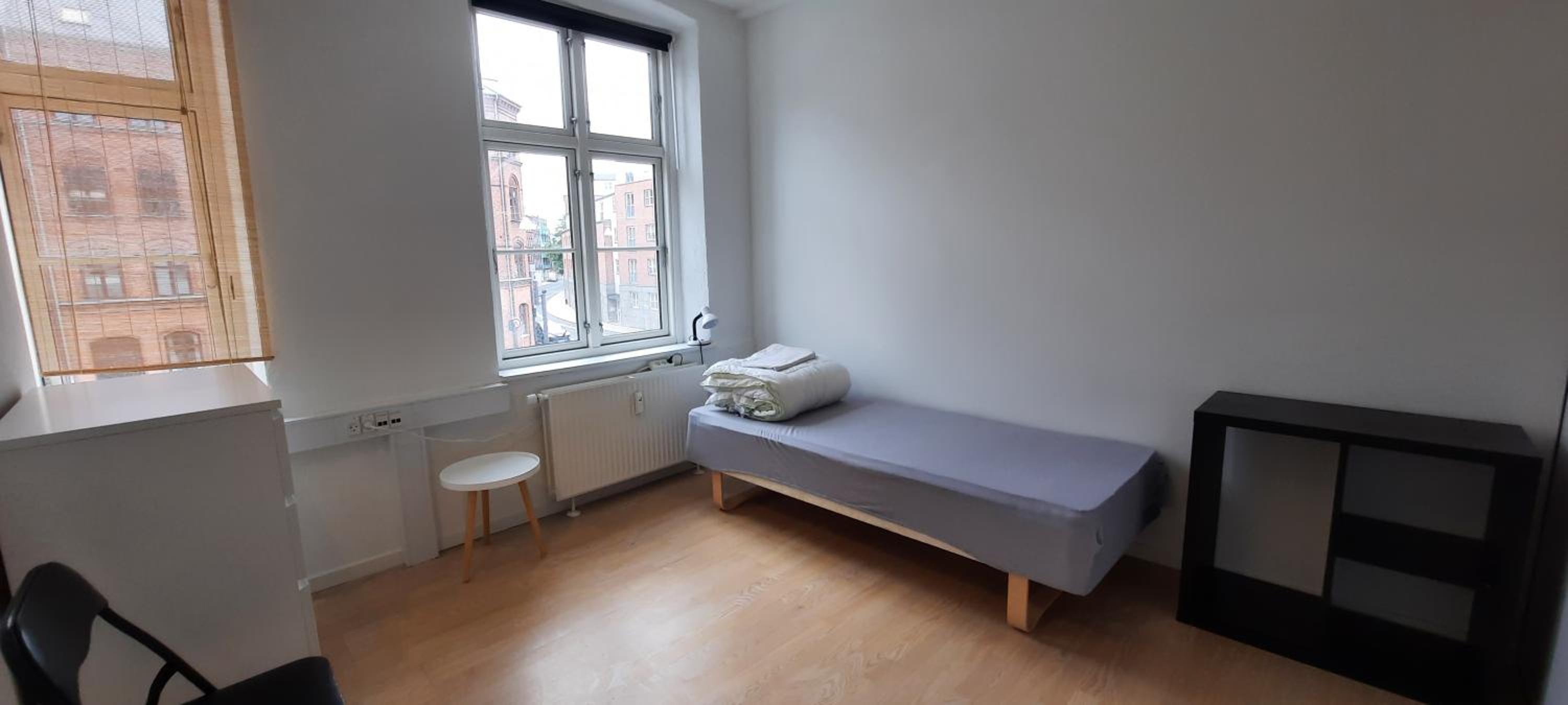 Private Room in a shared apartment