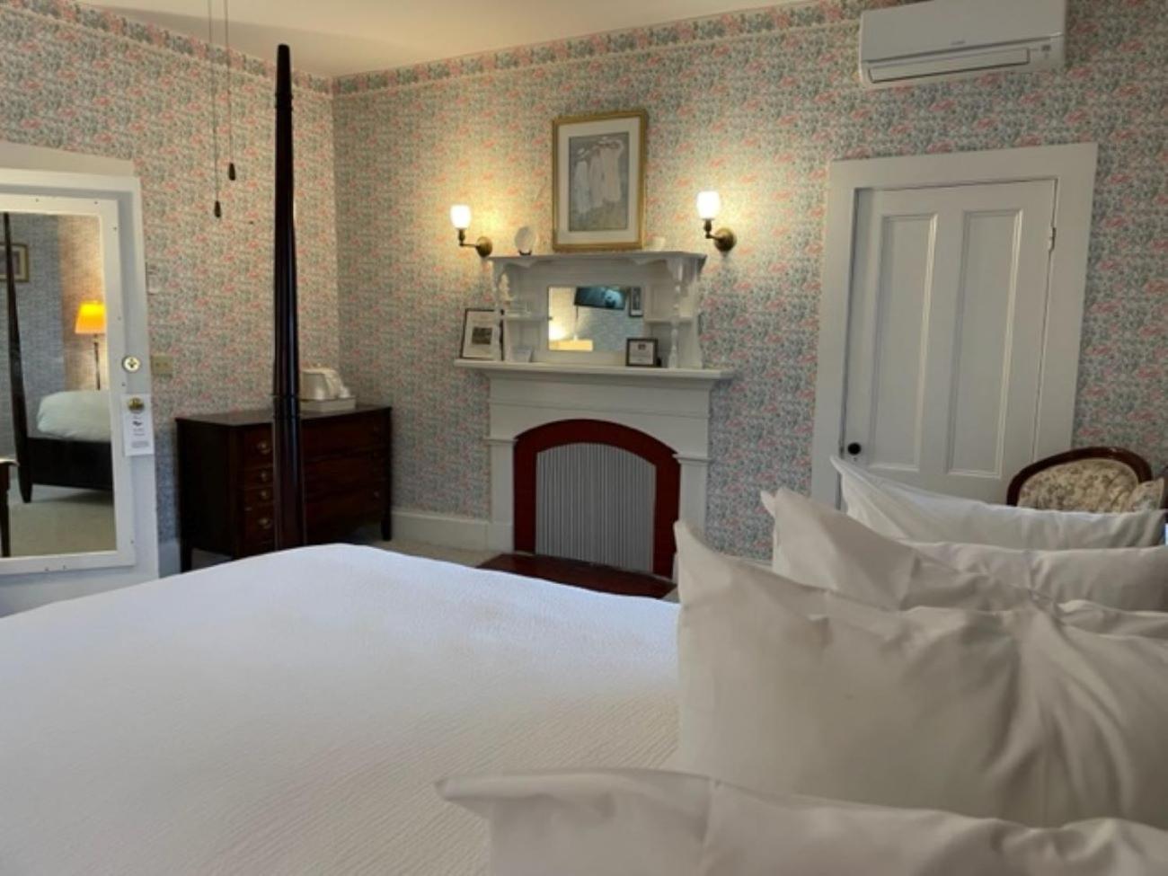 Central House Inn