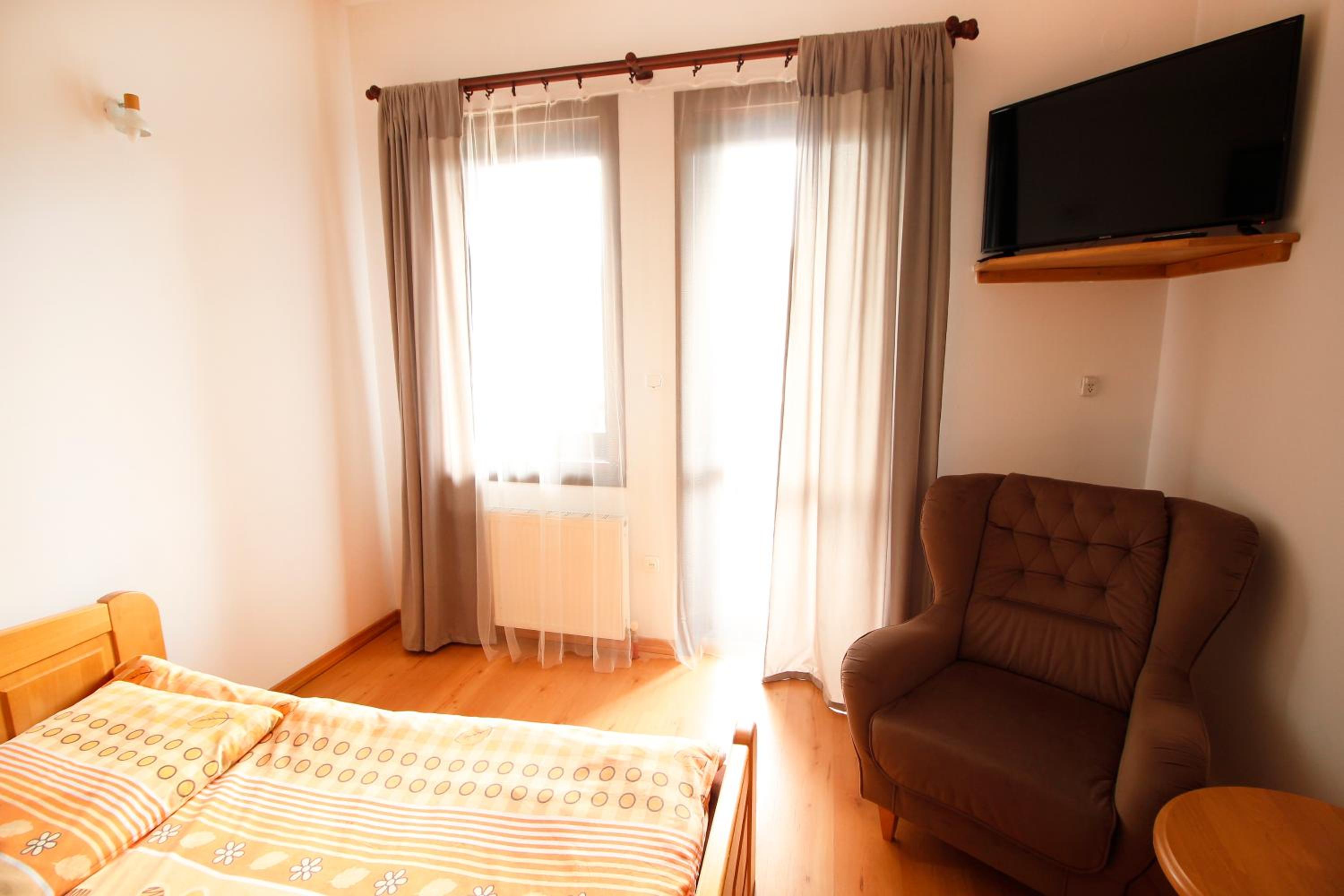 Photo 43
