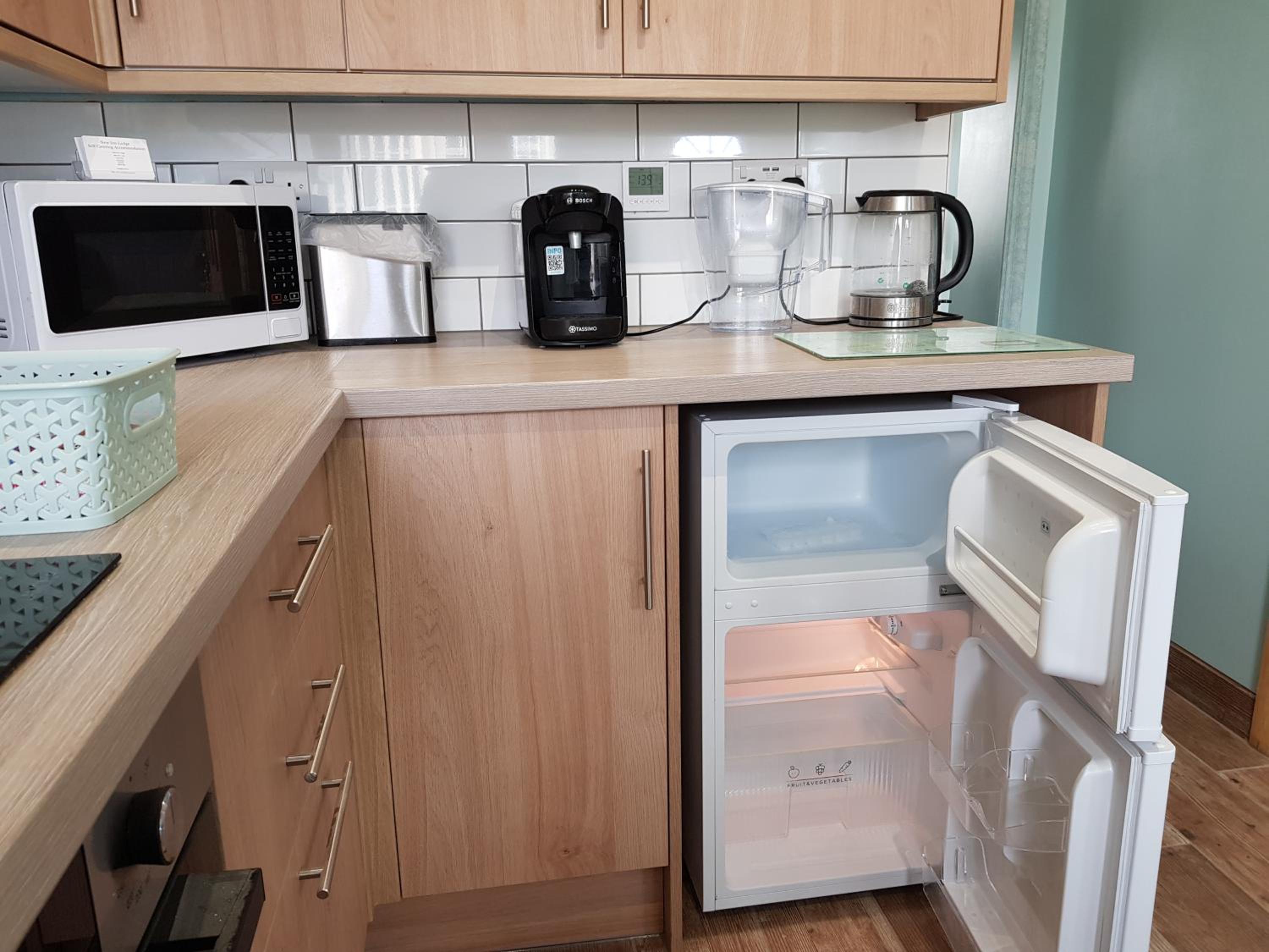 1 Bed Sleeps 2 Free Parking Pets Welcome