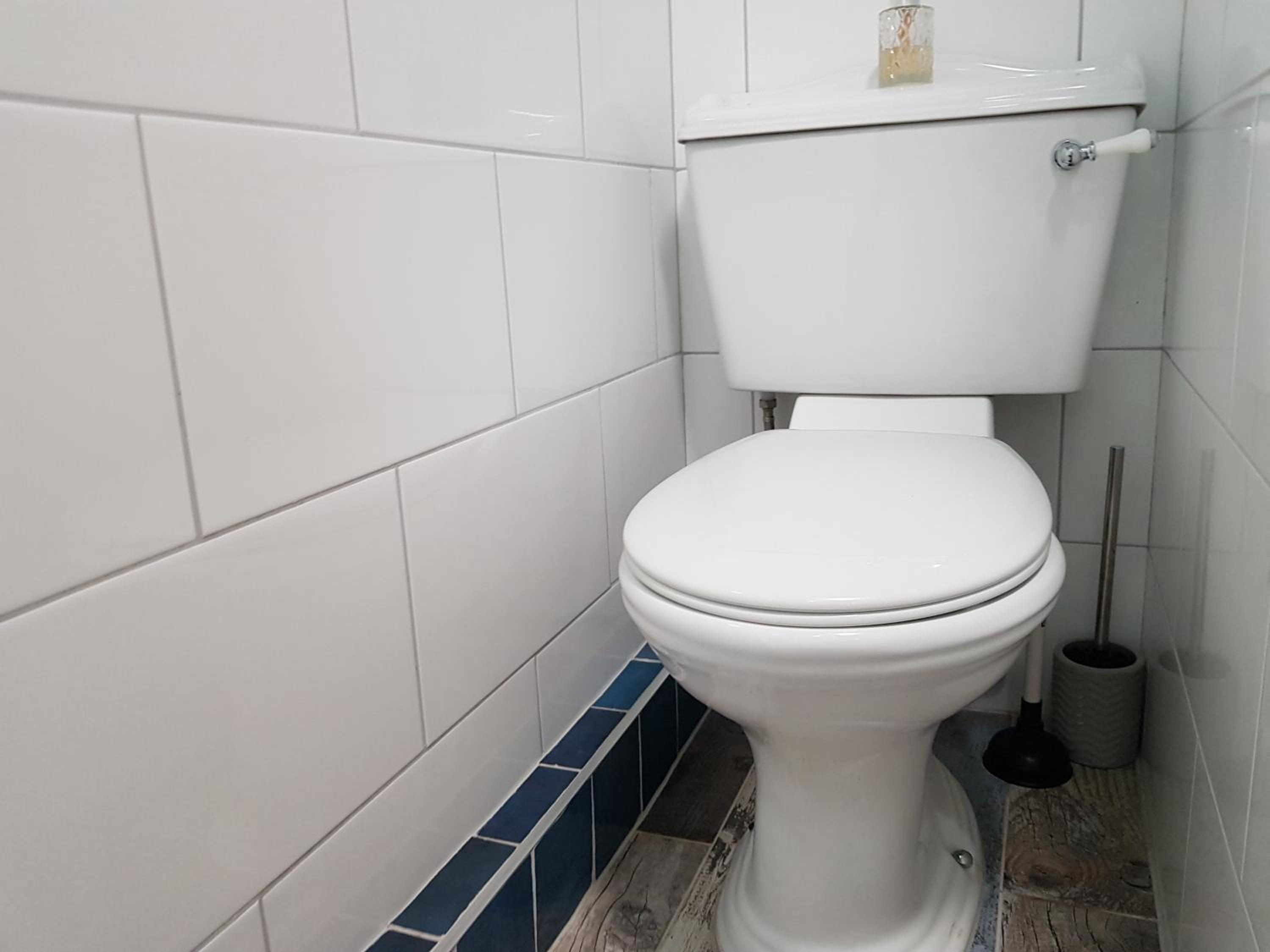 1 Bed Sleeps 2 Free Parking Pets Welcome