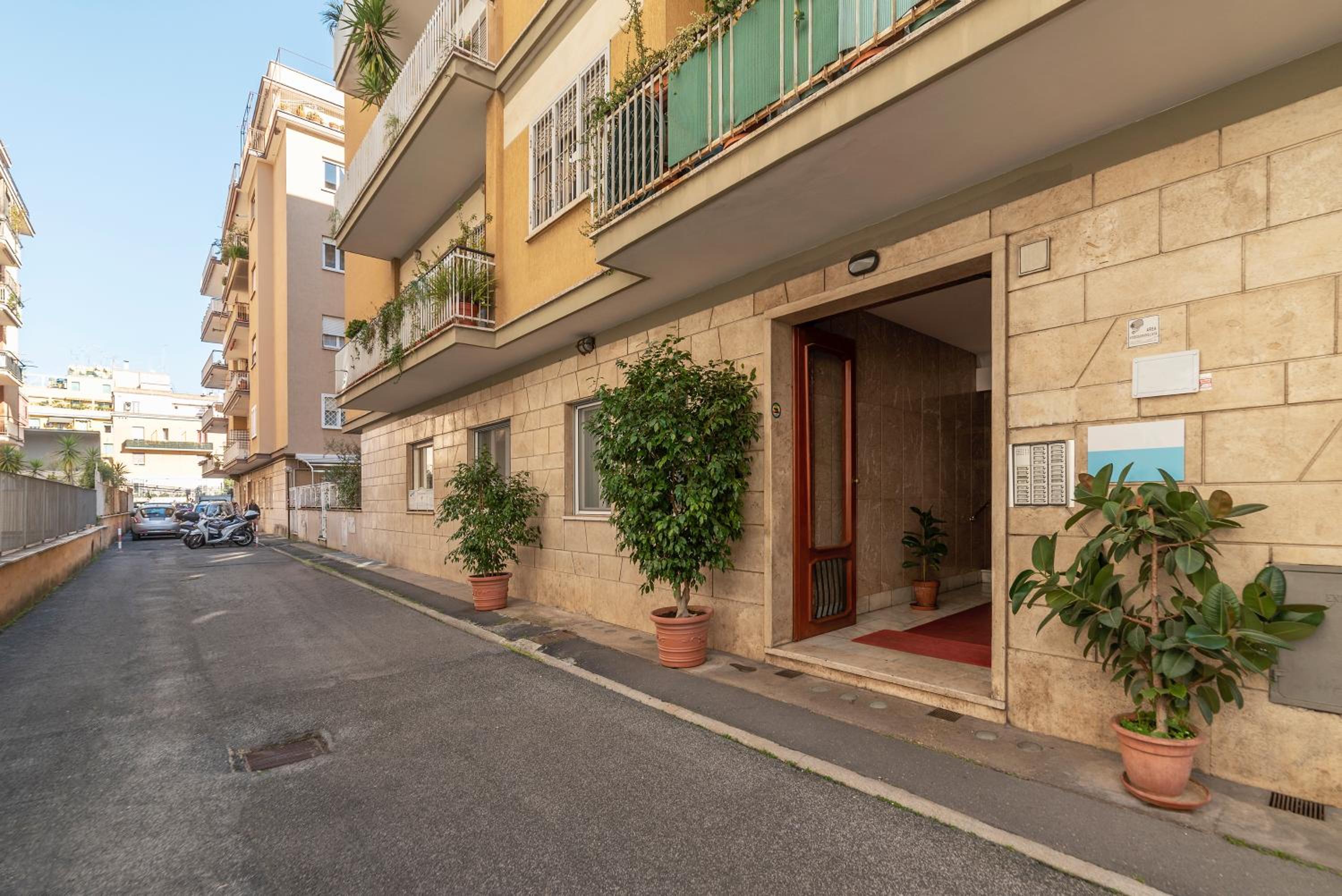 GuestHost - MM Cipro Elegant Apartment
