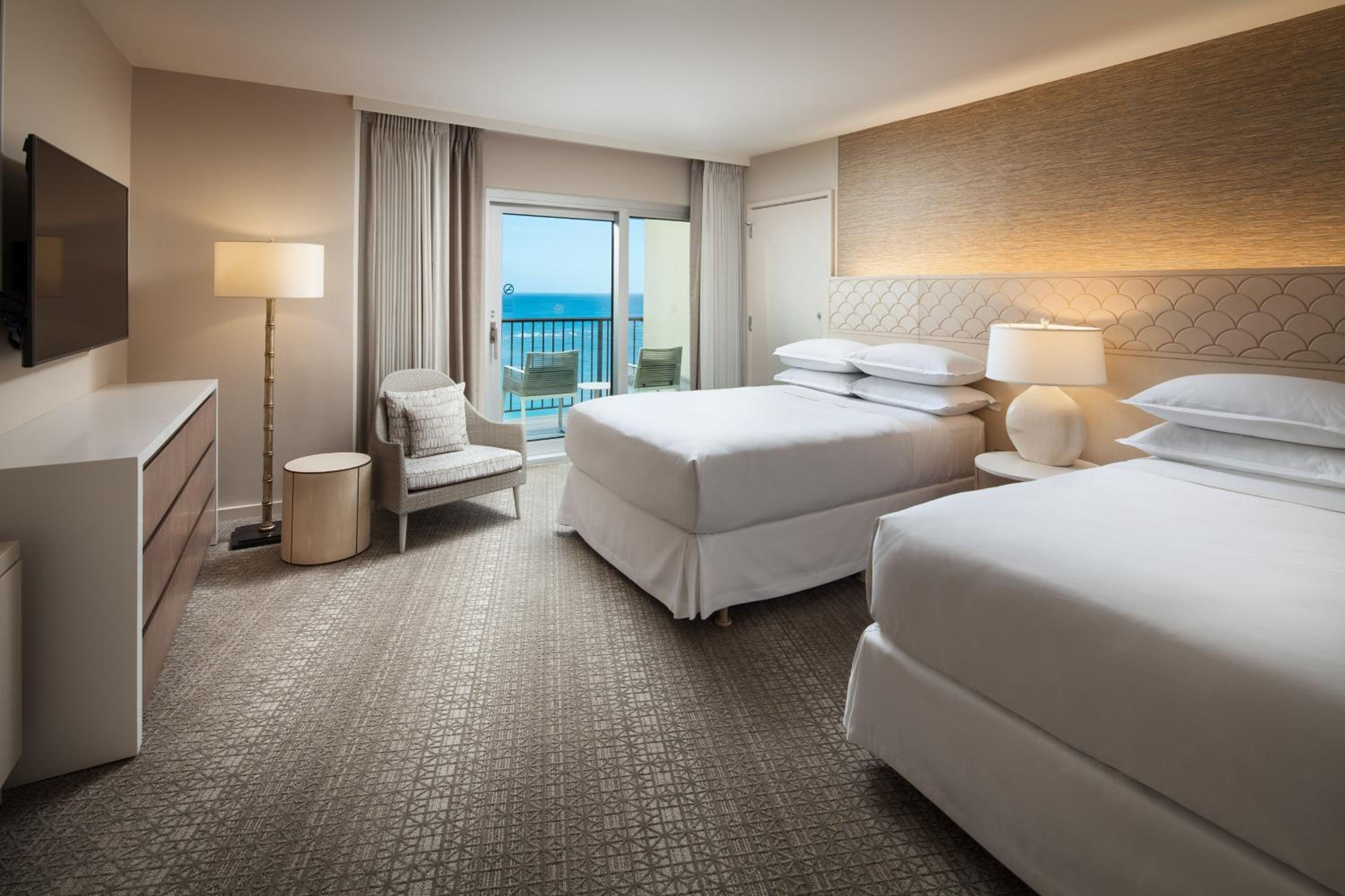 Sheraton Waikiki Beach Resort 42