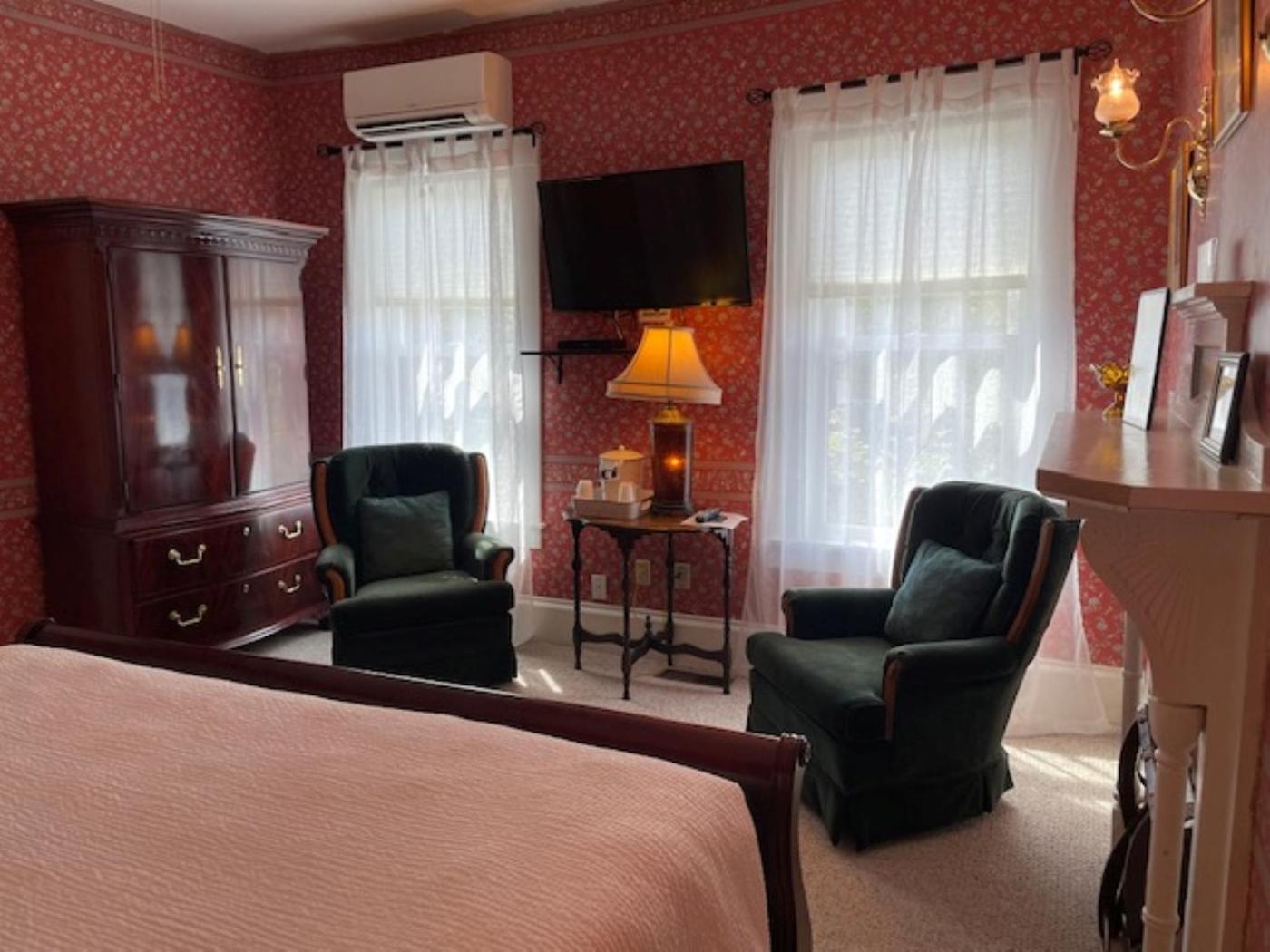 Central House Inn