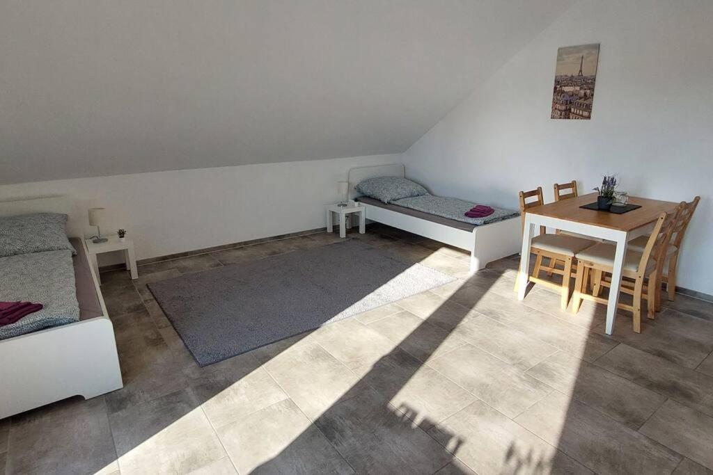 Große tolle 4 Zimmer Ferienwohnung im Herzen des Odenwaldes