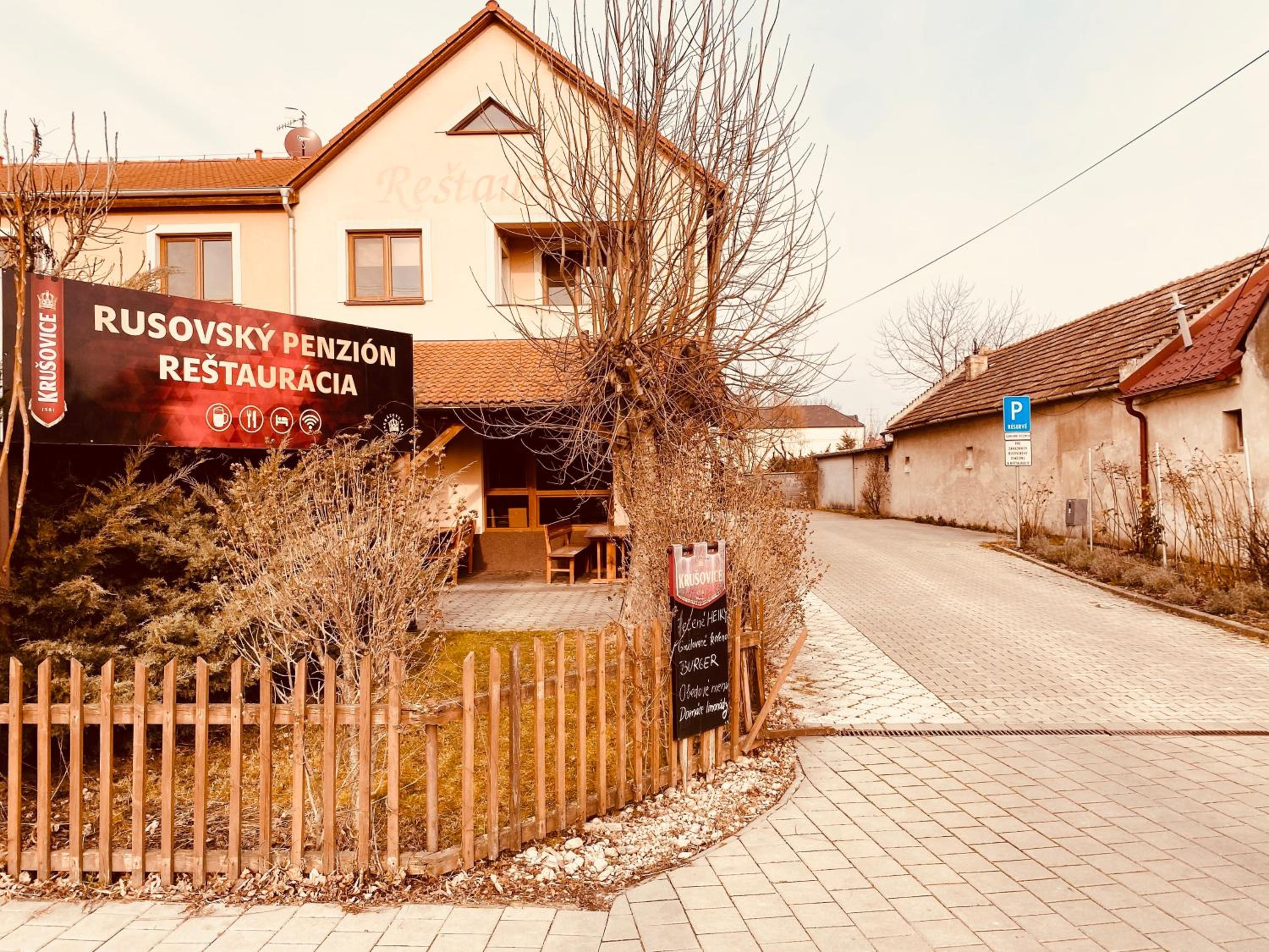 Rusovský Penzión