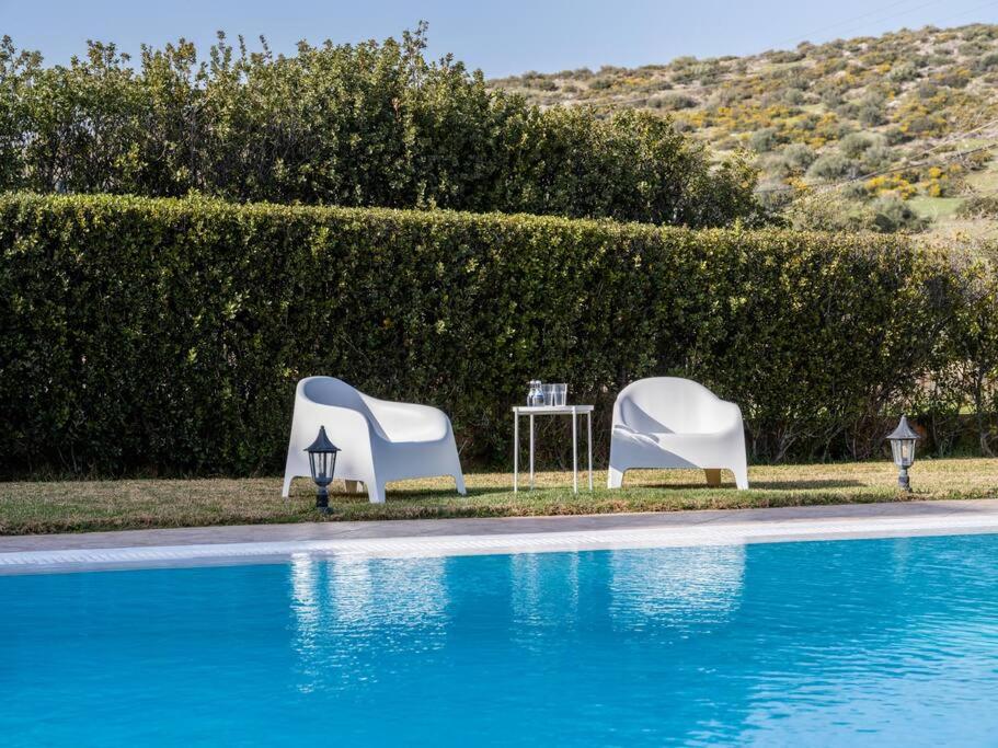 Phoceus Poolfront Grande Villa