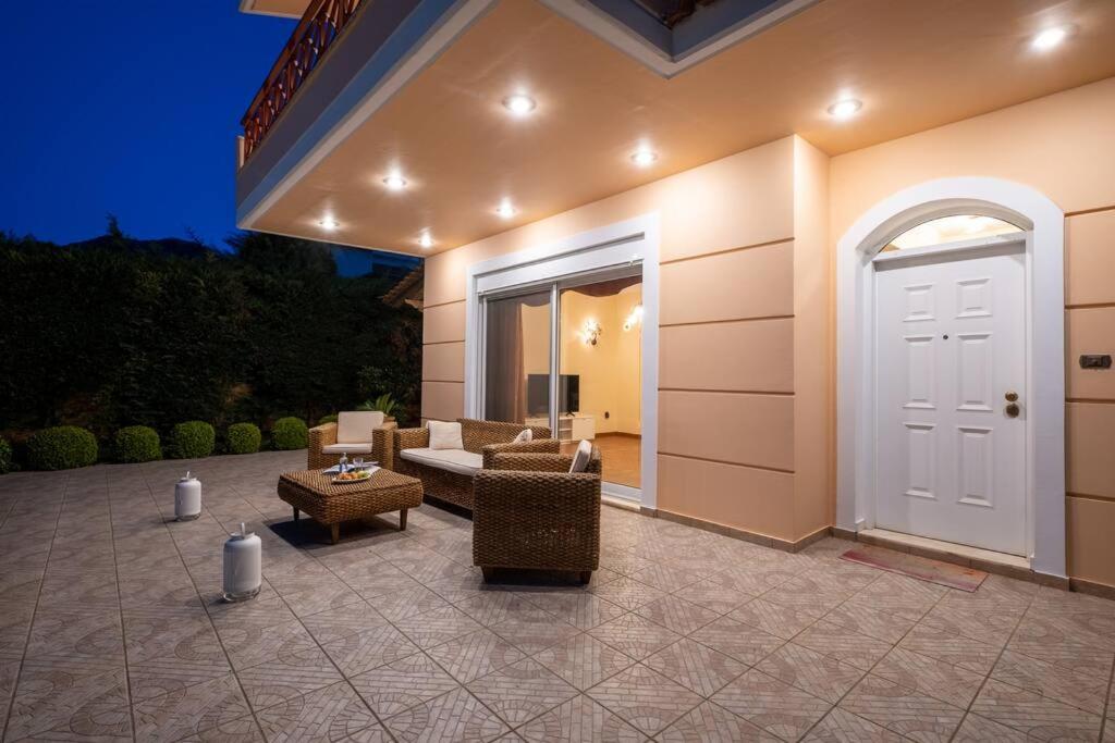 Phoceus Poolfront Grande Villa