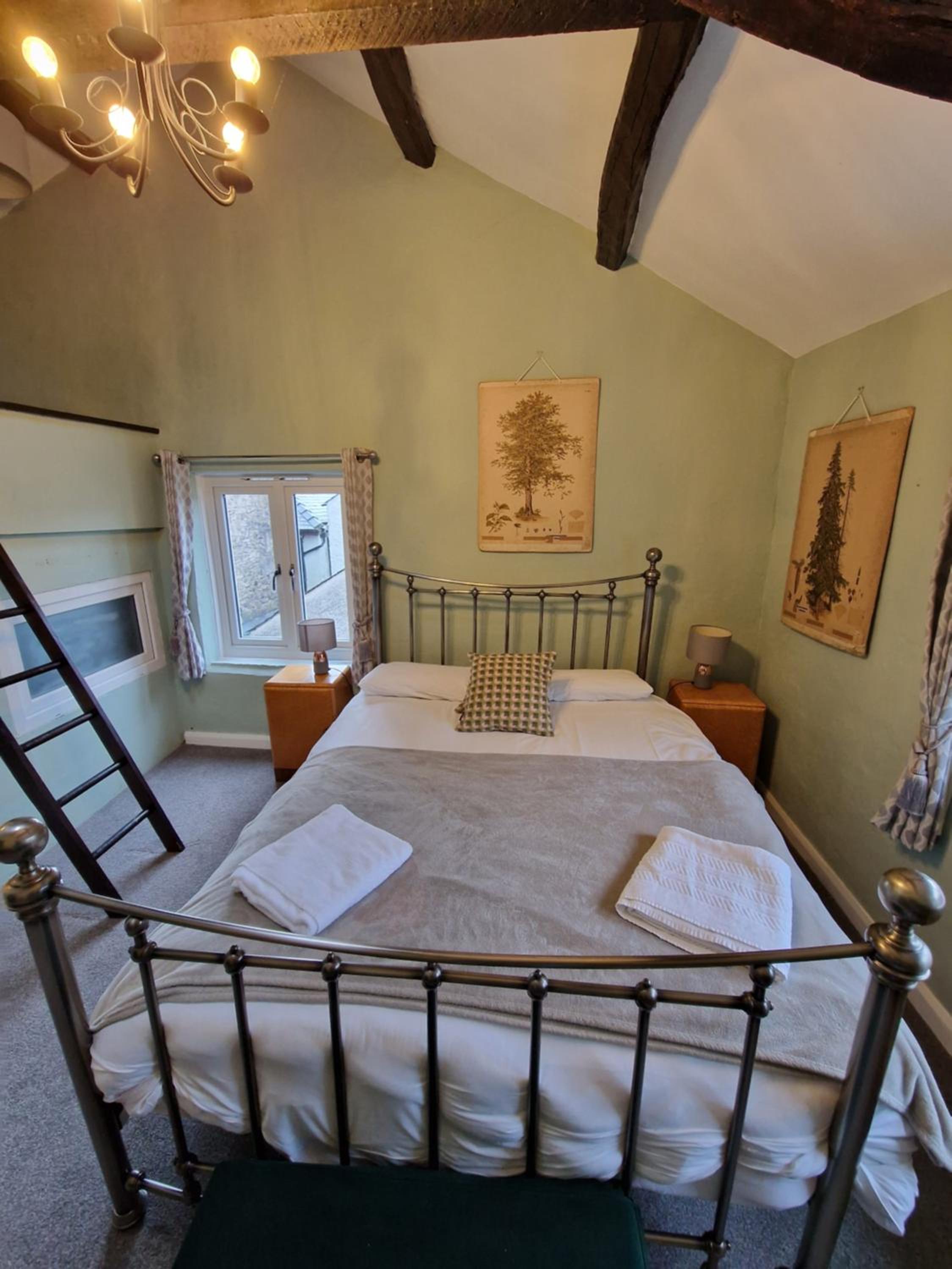 Super Lake District Cottage in Heart of Kendal 3 Double Beds view 5