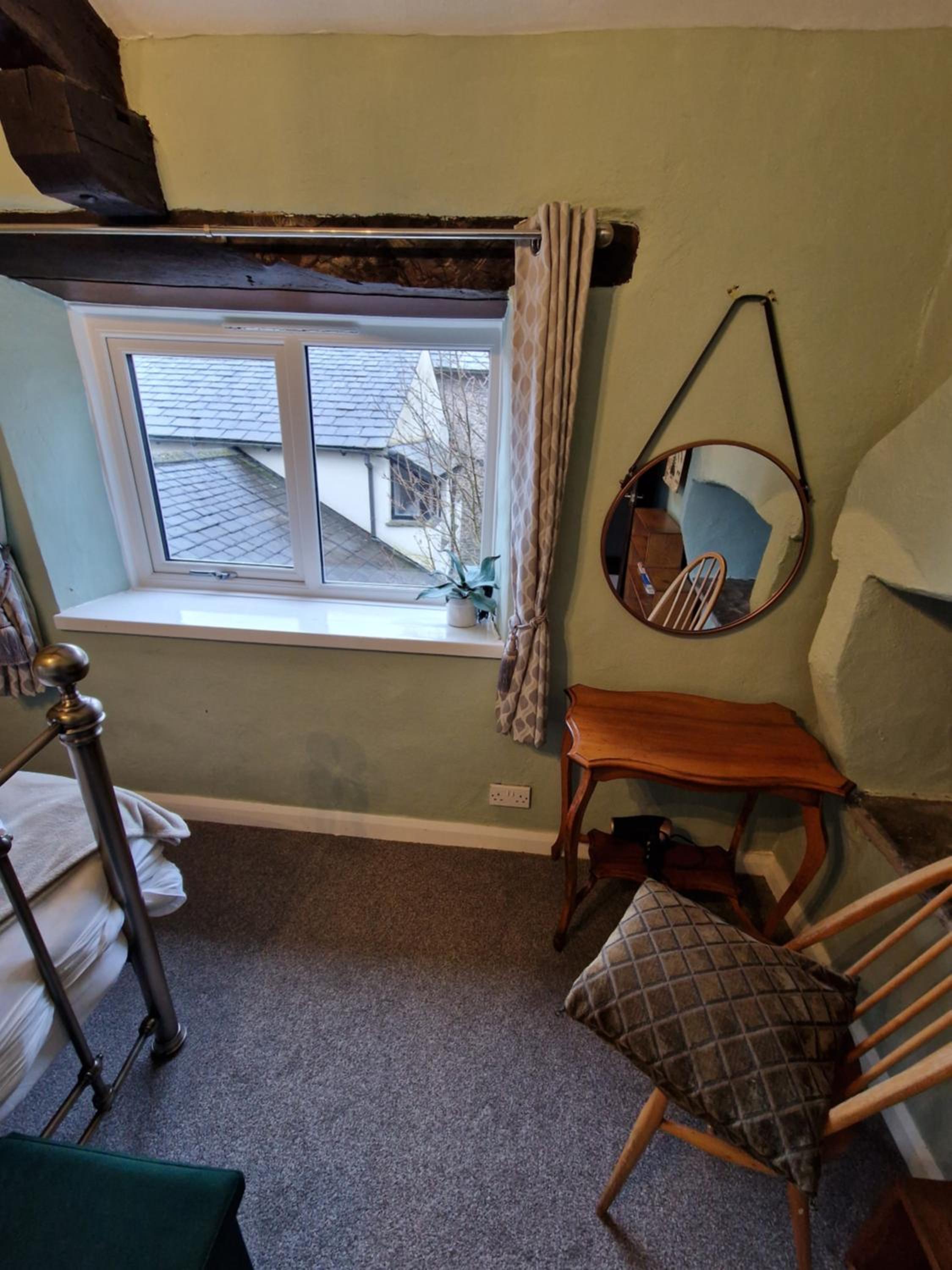 Super Lake District Cottage in Heart of Kendal 3 Double Beds view 4