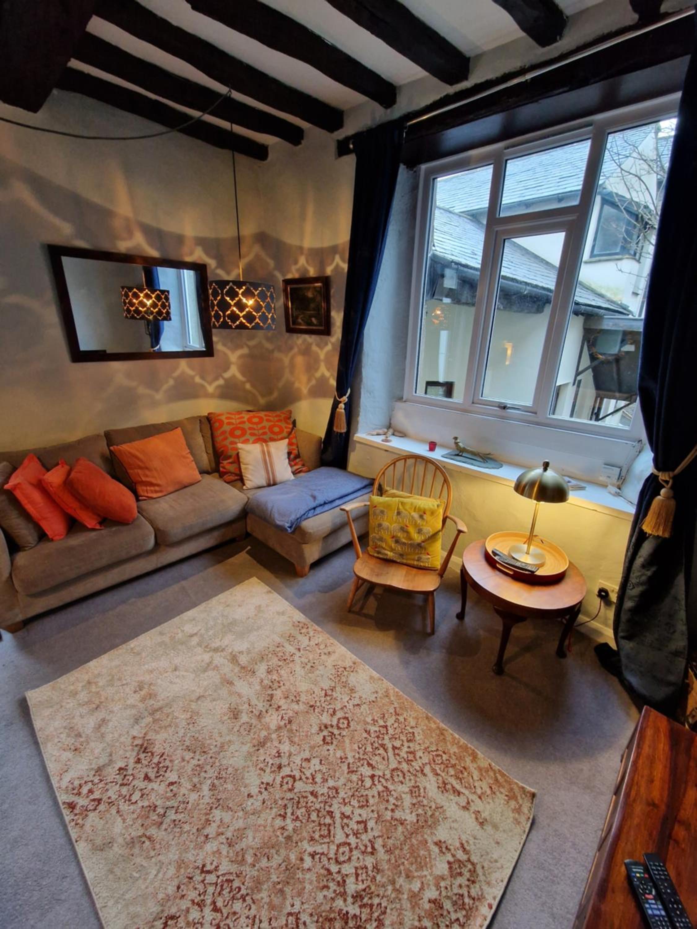 Super Lake District Cottage in Heart of Kendal 3 Double Beds view 3
