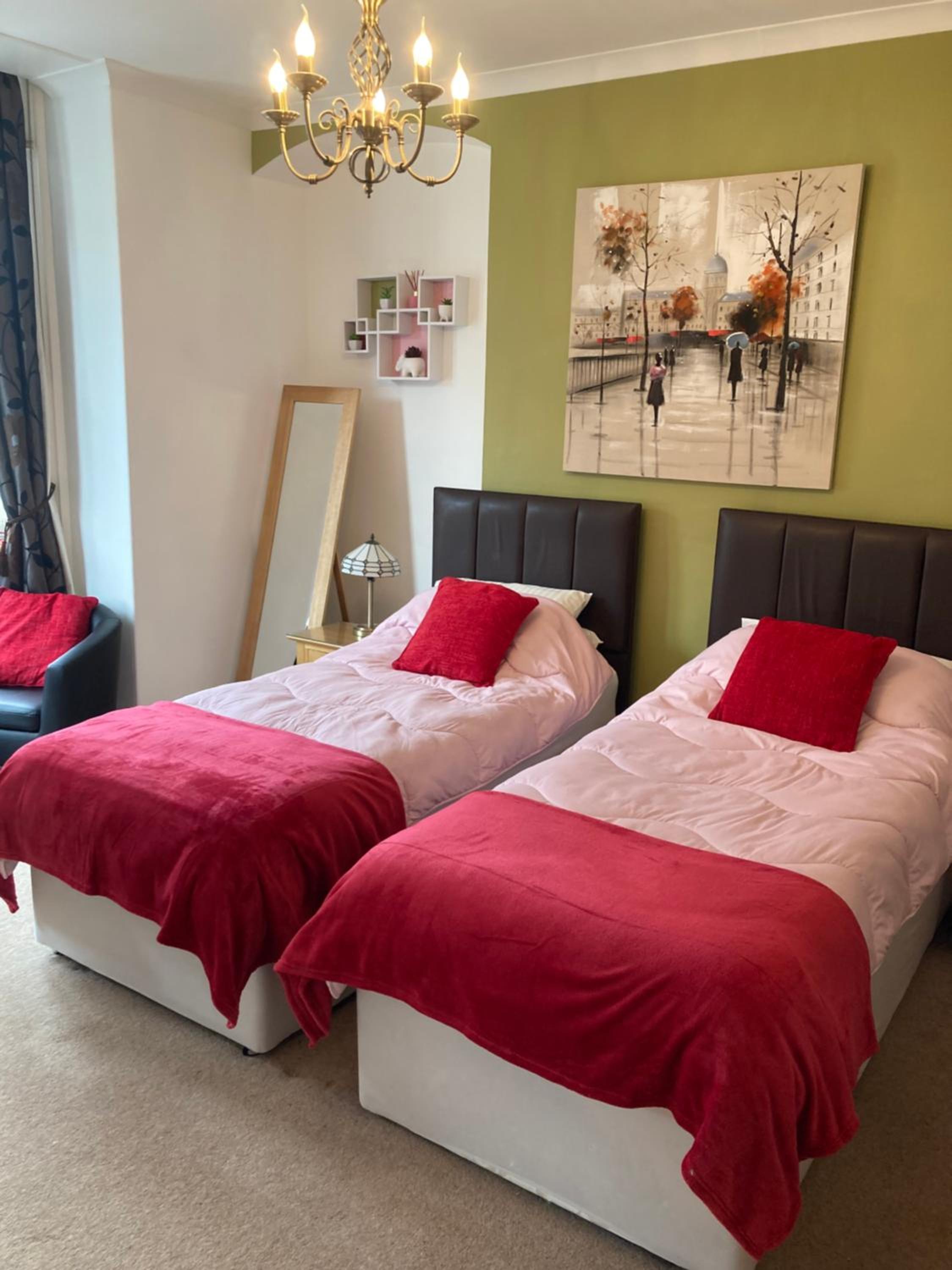 Ellies Guest House