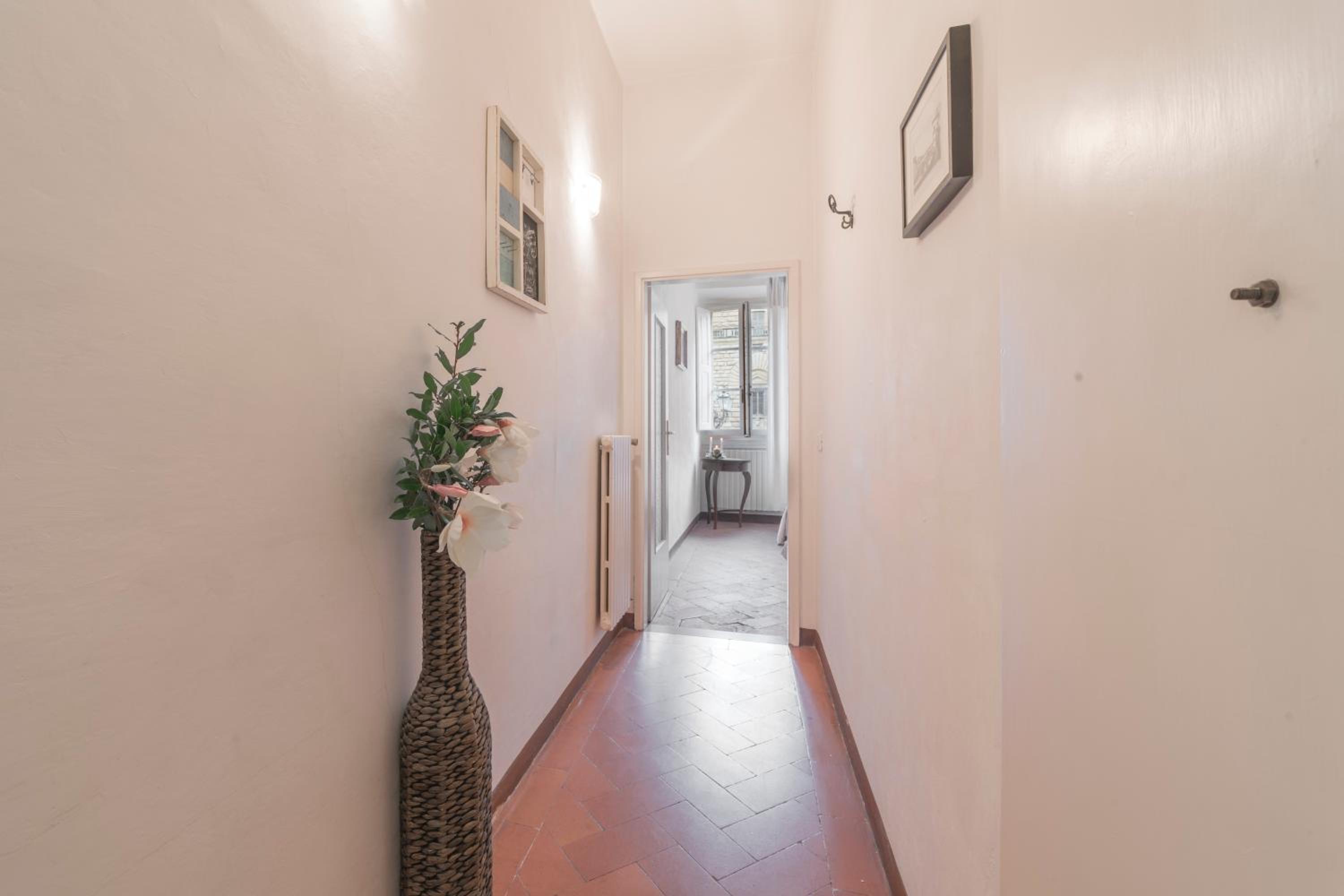 Pitti - Flo Apartments charme su Piazza Pitti