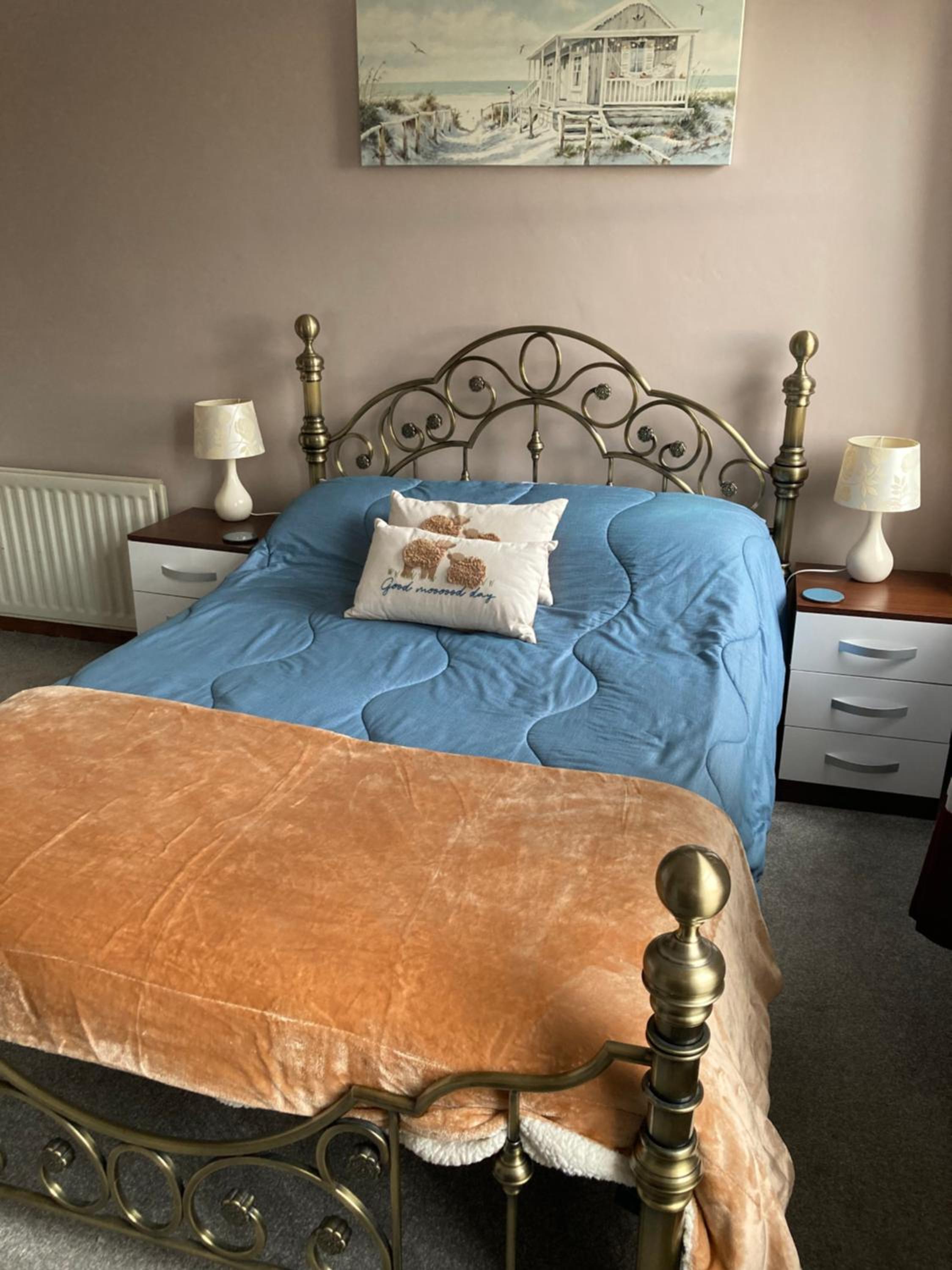 Ellies Guest House