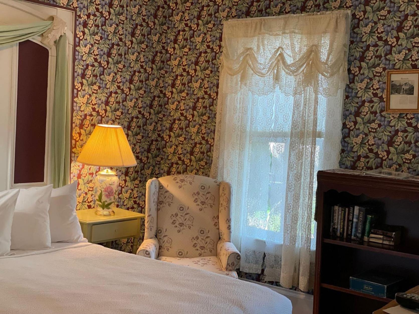 Central House Inn