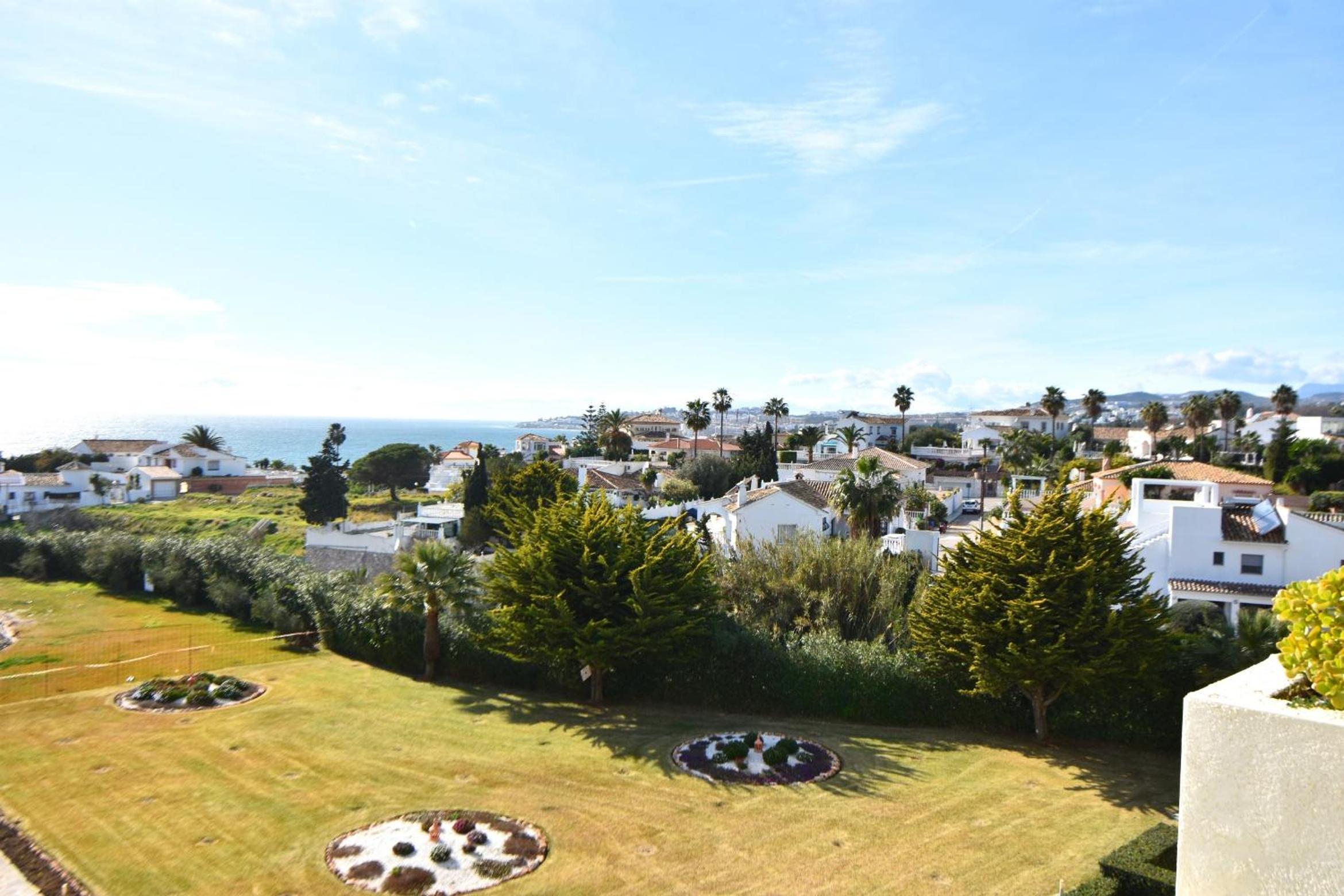 Seaviews Balcones de Chaparral 3 Bed Apt view 2