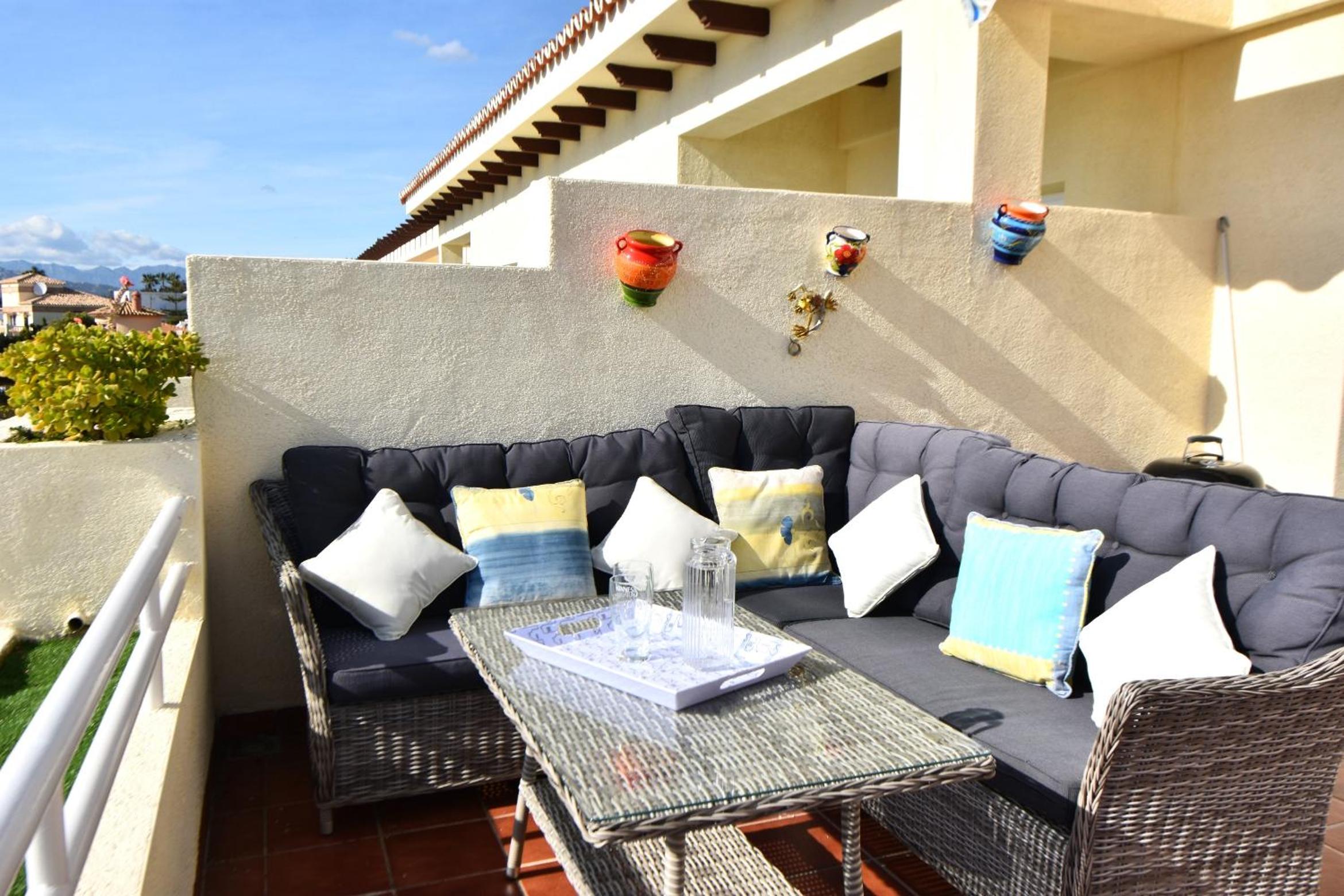 Seaviews Balcones de Chaparral 3 Bed Apt view 4