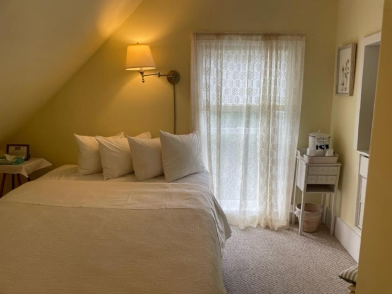 Central House Inn