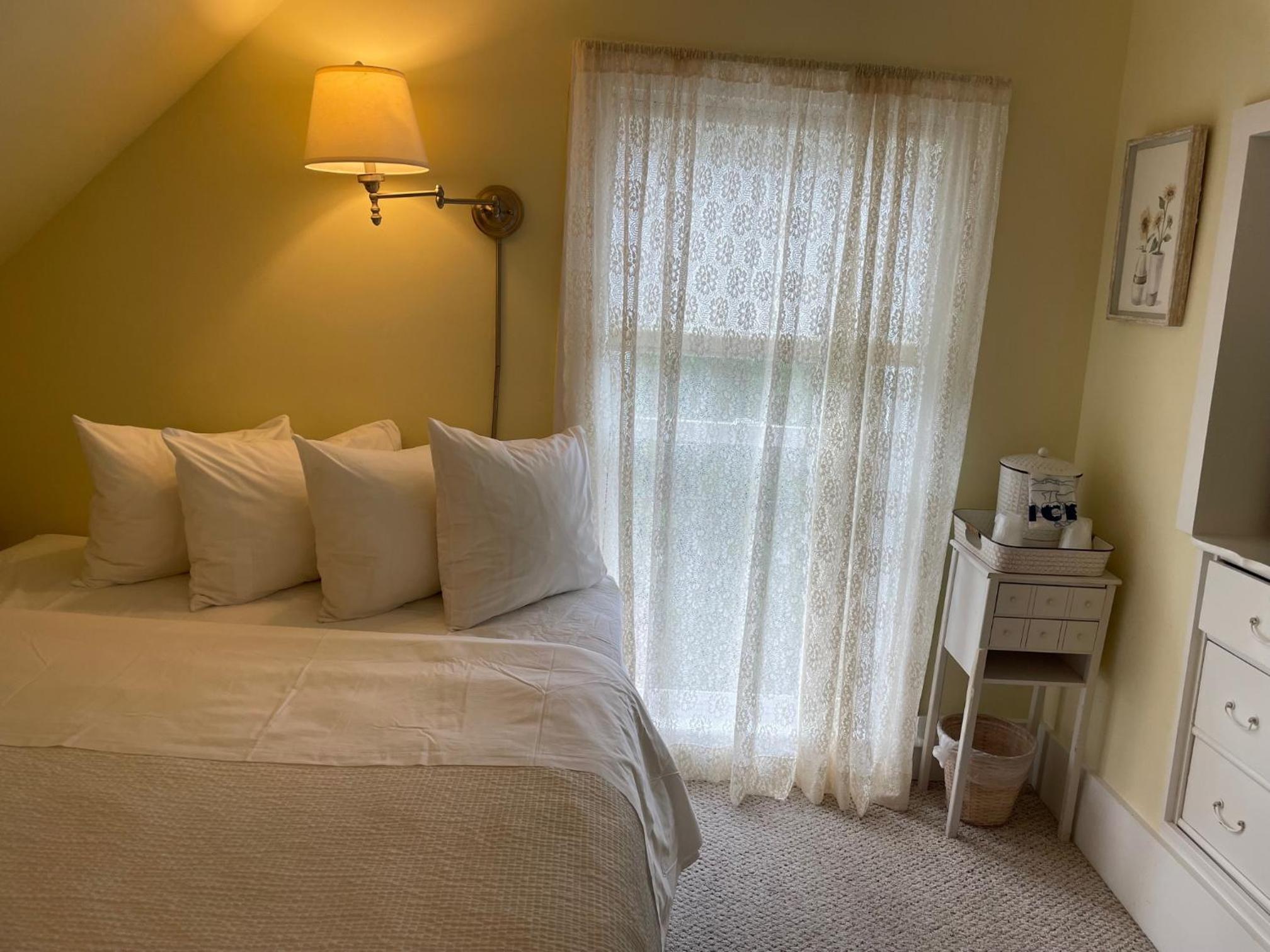 Central House Inn