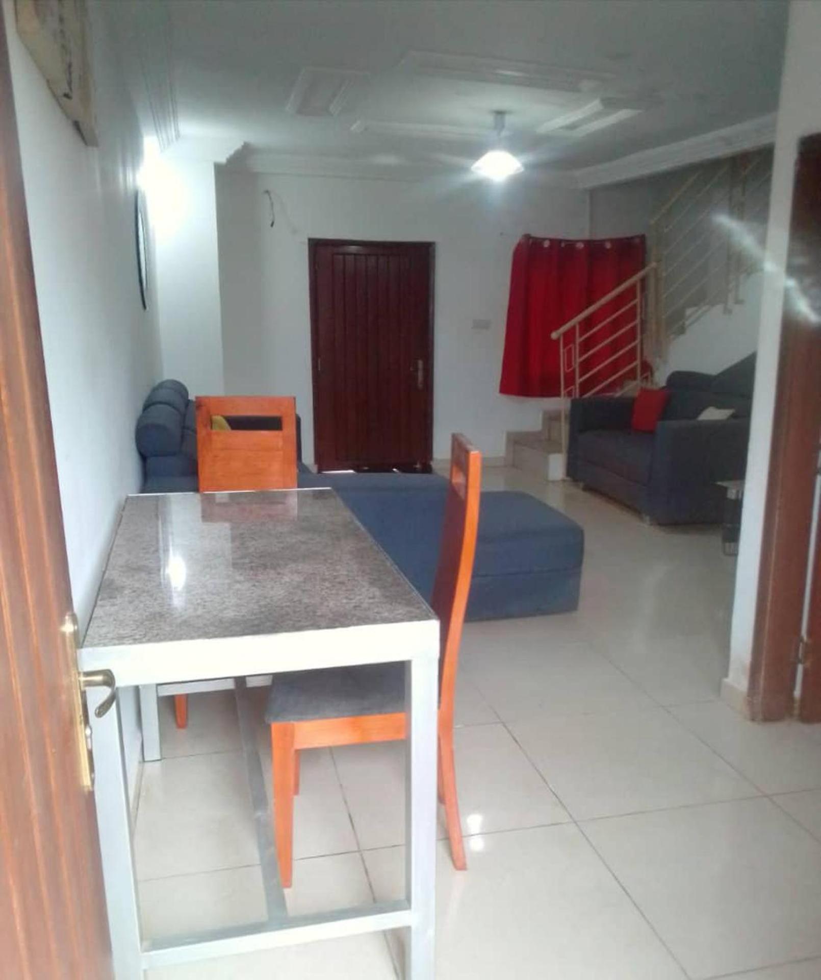 Lovely 1-Bed duplex house