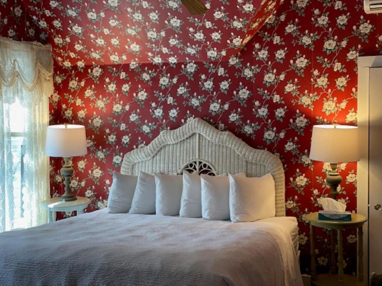 Central House Inn