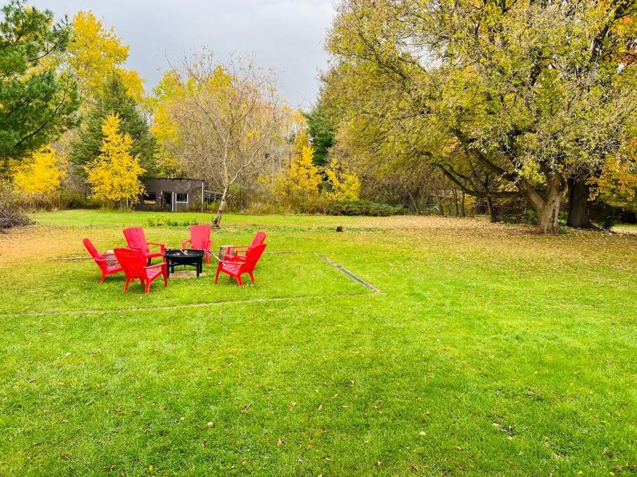 5 Bedroom Vacation Cottage - King City