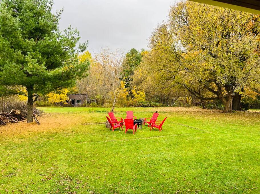 5 Bedroom Vacation Cottage - King City