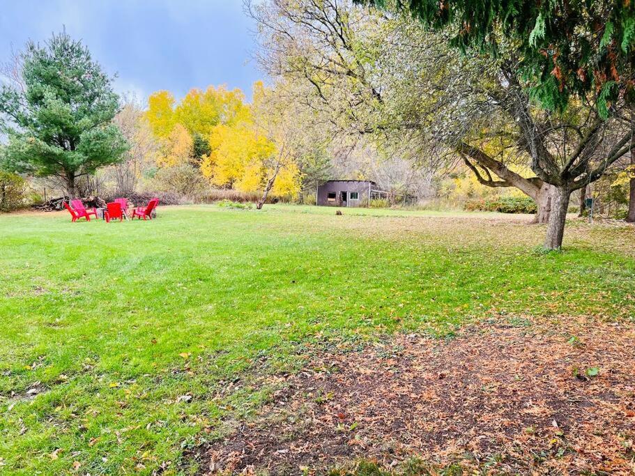 5 Bedroom Vacation Cottage - King City