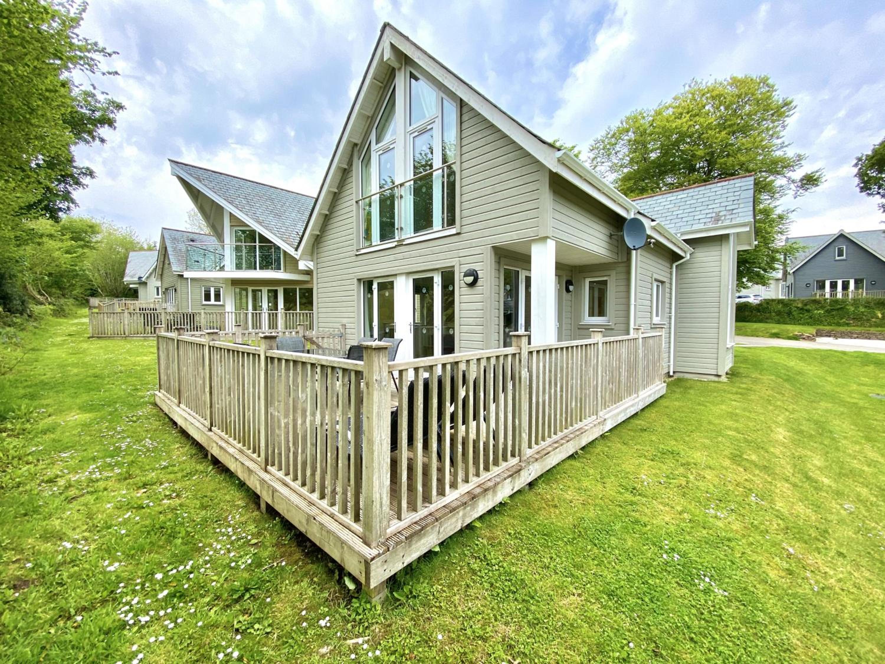 Trewhiddle Retreat V20 by Together Travel - Luxury 3-Bedroom Villa view 4