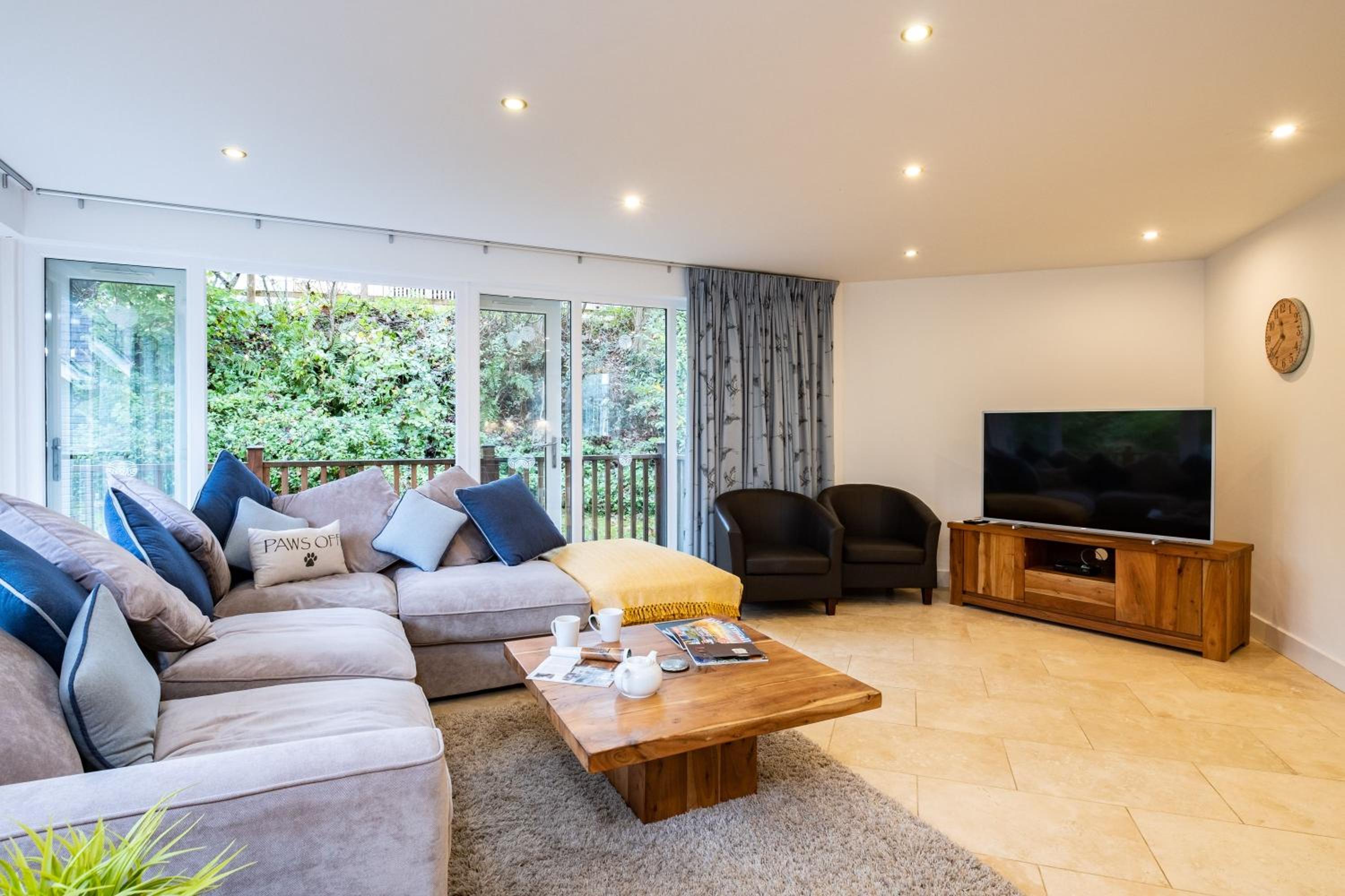 Trewhiddle Retreat V16 by Together Travel - Luxury 4-Bedroom Villa view 4