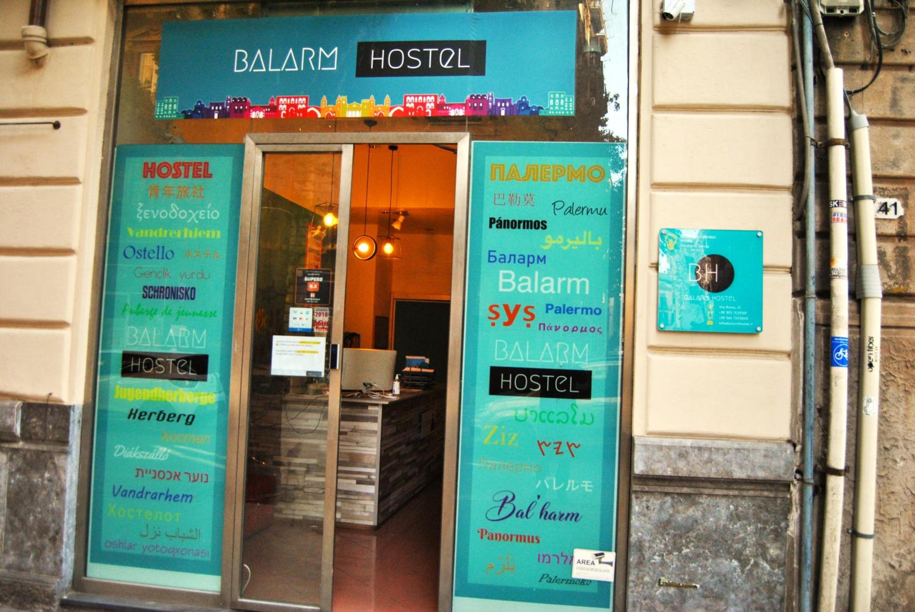 Hotel Balarm - Hostel and Bar - Image 1