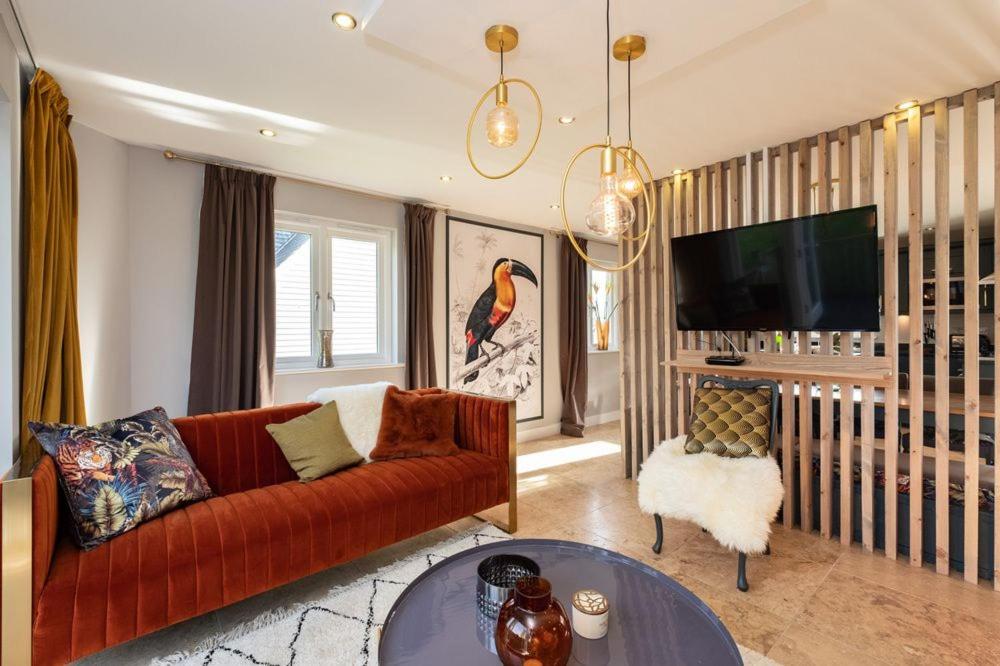 Trewhiddle Retreat V5 by Together Travel - Luxury 4-Bedroom Villa view 4