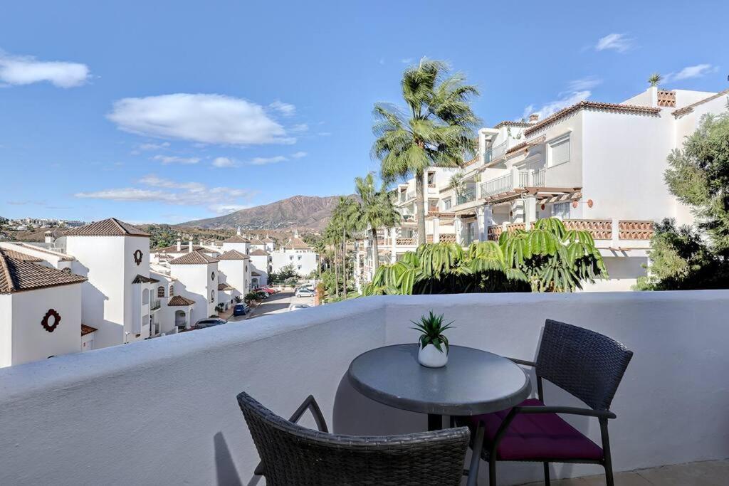 Stylish Penthouse Duplex at Matchroom Country Club