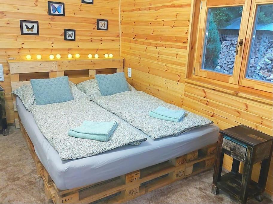 Charming cottage KLARA with Sauna, Nature&Privacy near Prague
