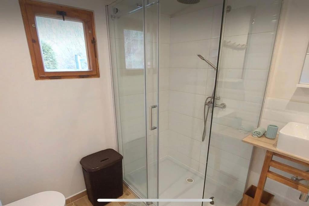 Charming cottage KLARA with Sauna, Nature&Privacy near Prague