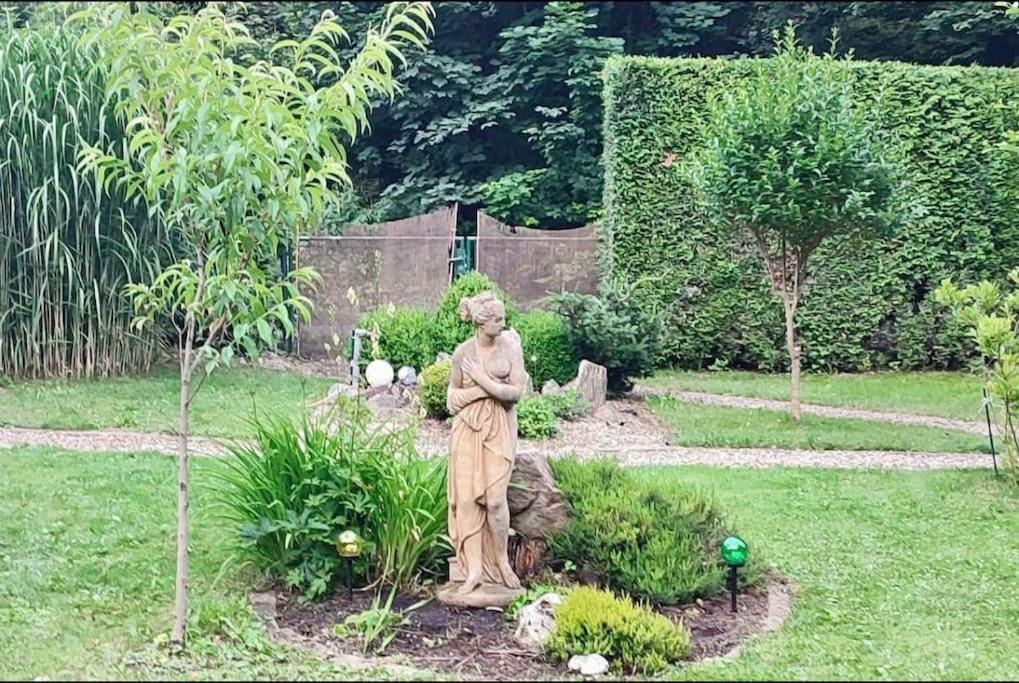 Charming cottage KLARA with Sauna, Nature&Privacy near Prague
