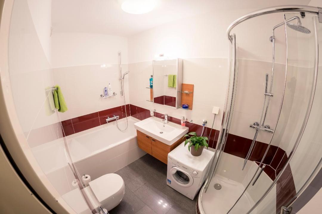 Apartment Grazbachgasse - gratis Tiefgaragenplatz
