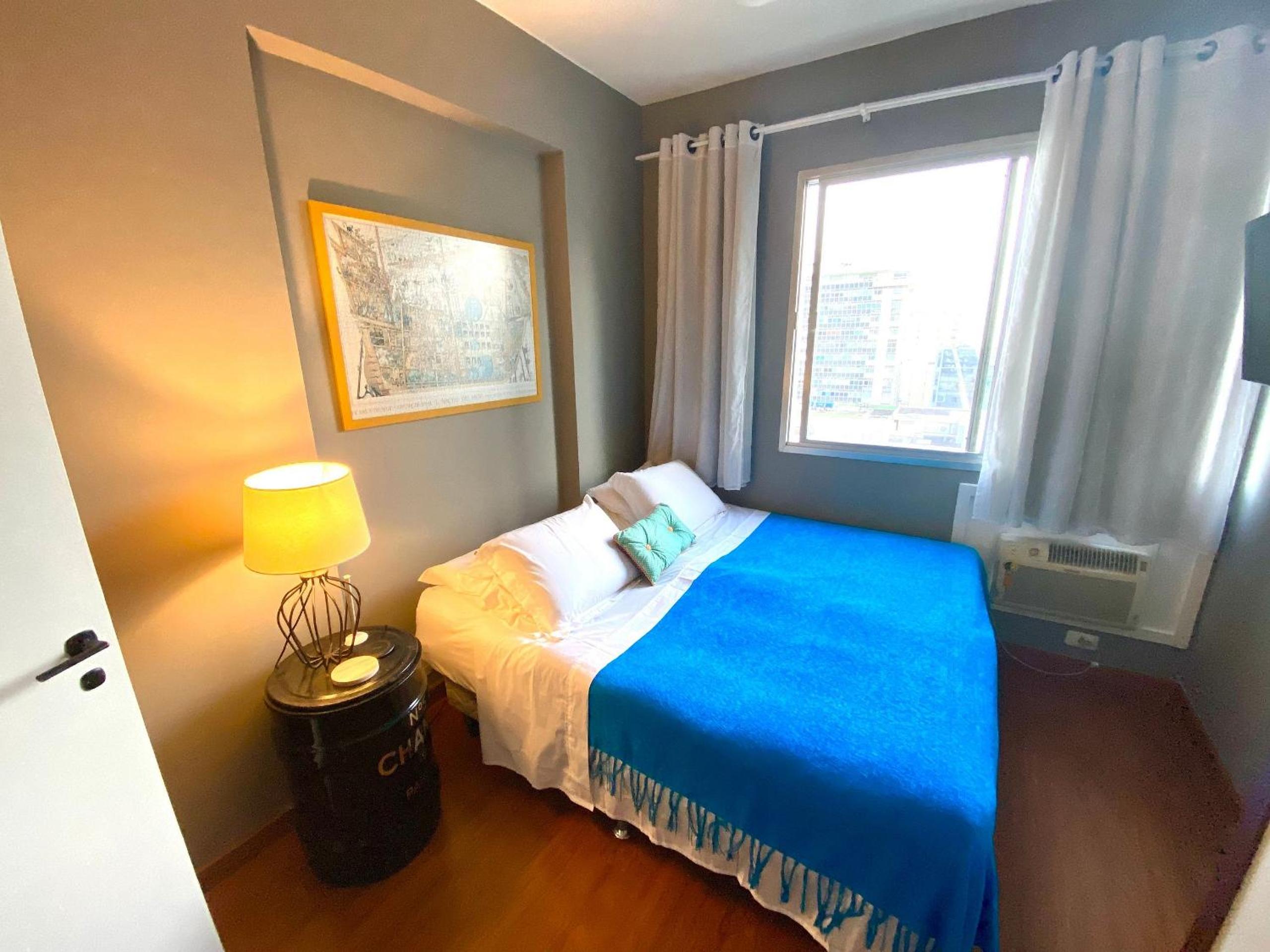 Leblon Flat Service 2 Bedrooms Sea View