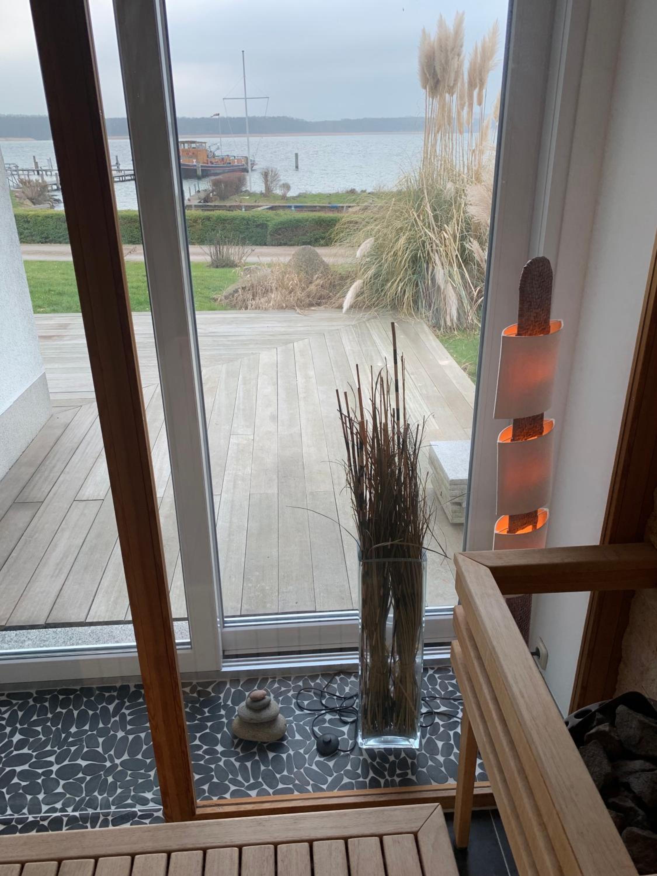 Fischerhus mit Boot,Sauna und Kamin je Seite